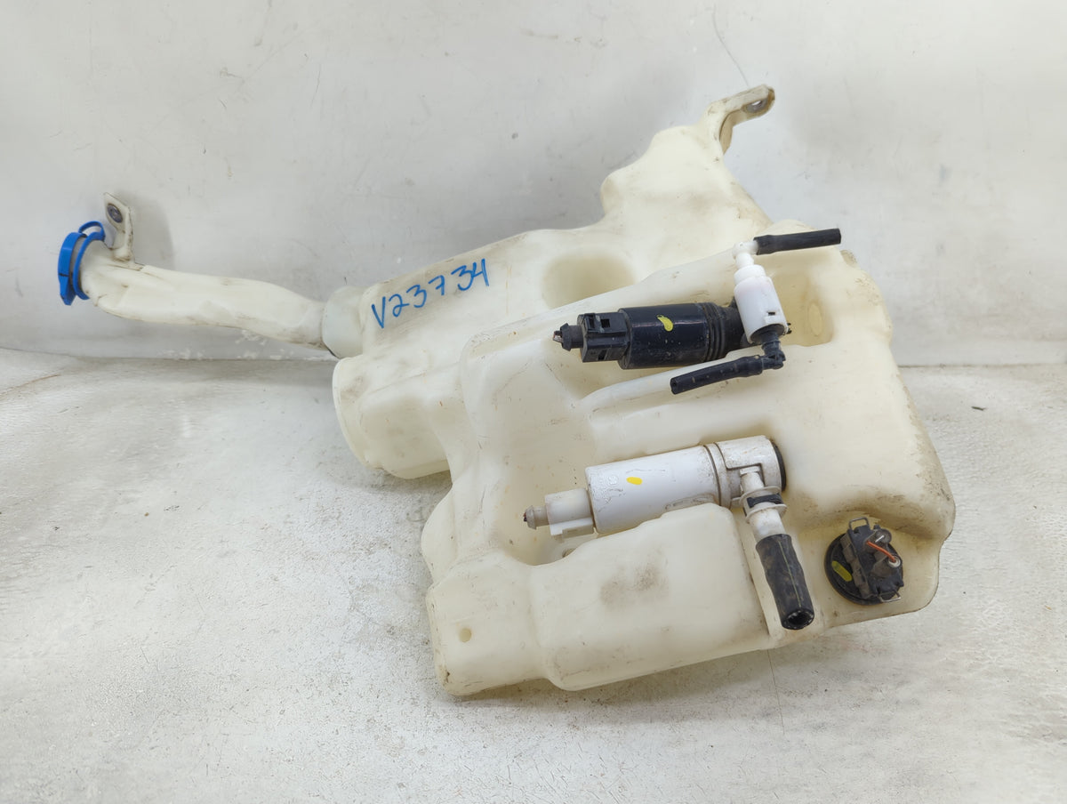 2010 Mercedes-benz Gl550 Windshield Washer Fluid Reservoir Bottle Oem - Oemusedautoparts1.com