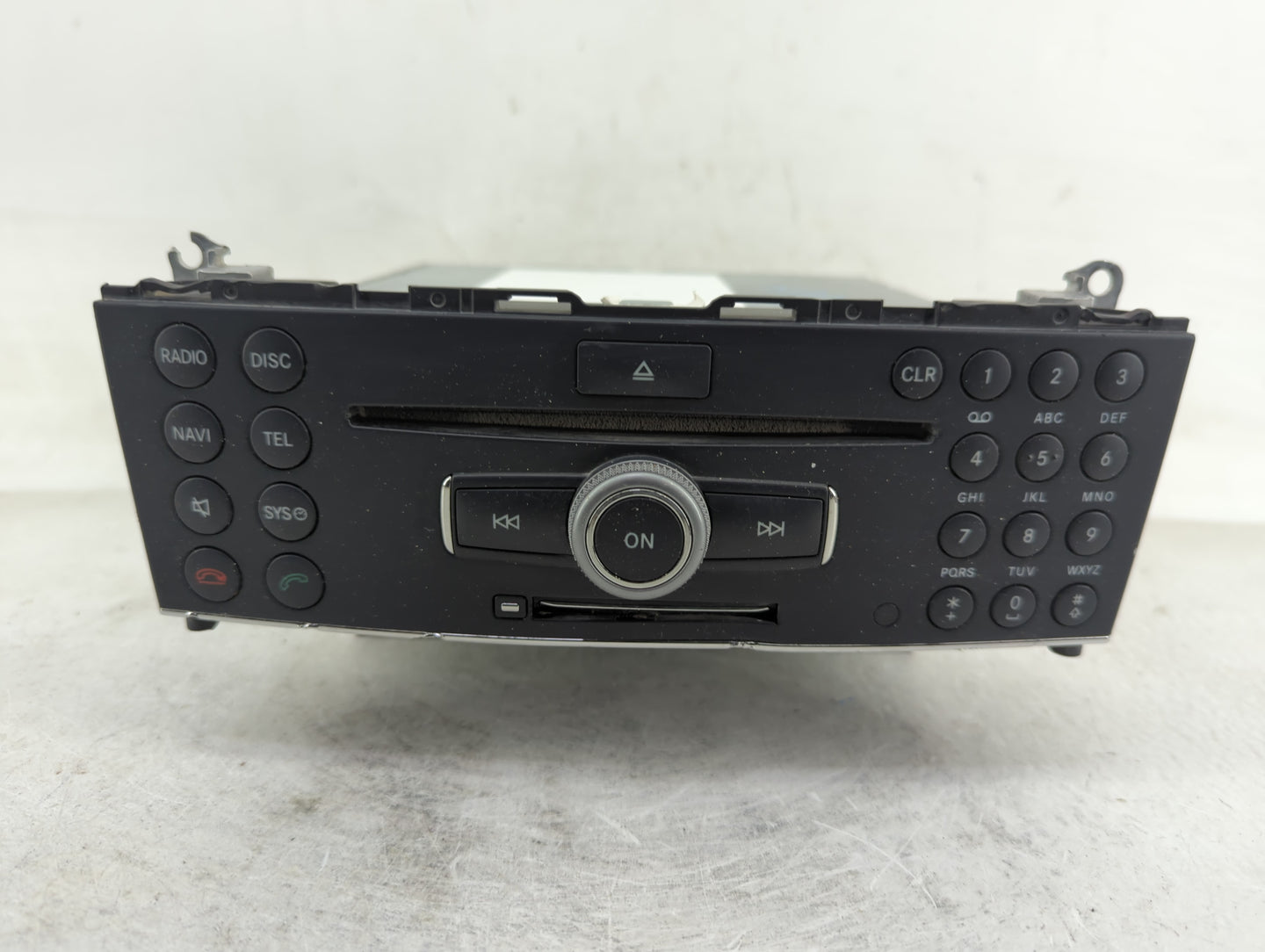 2010 Mercedes-Benz Glk300 Radio AM FM Cd Player Receiver Replacement P/N:2048700396 Fits Fits 2009 OEM Used Auto Parts - Oem