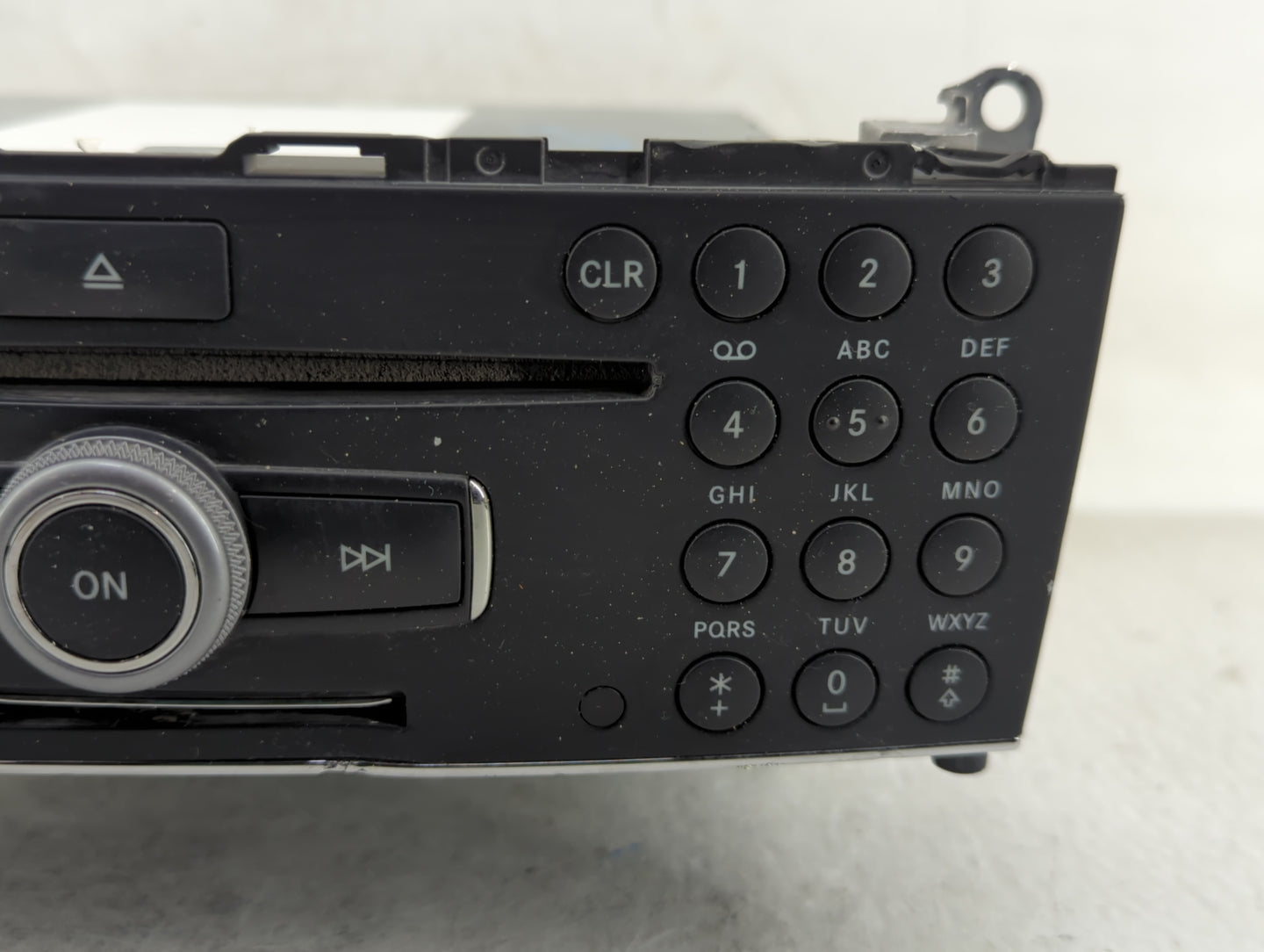2010 Mercedes-Benz Glk300 Radio AM FM Cd Player Receiver Replacement P/N:2048700396 Fits Fits 2009 OEM Used Auto Parts - Oem