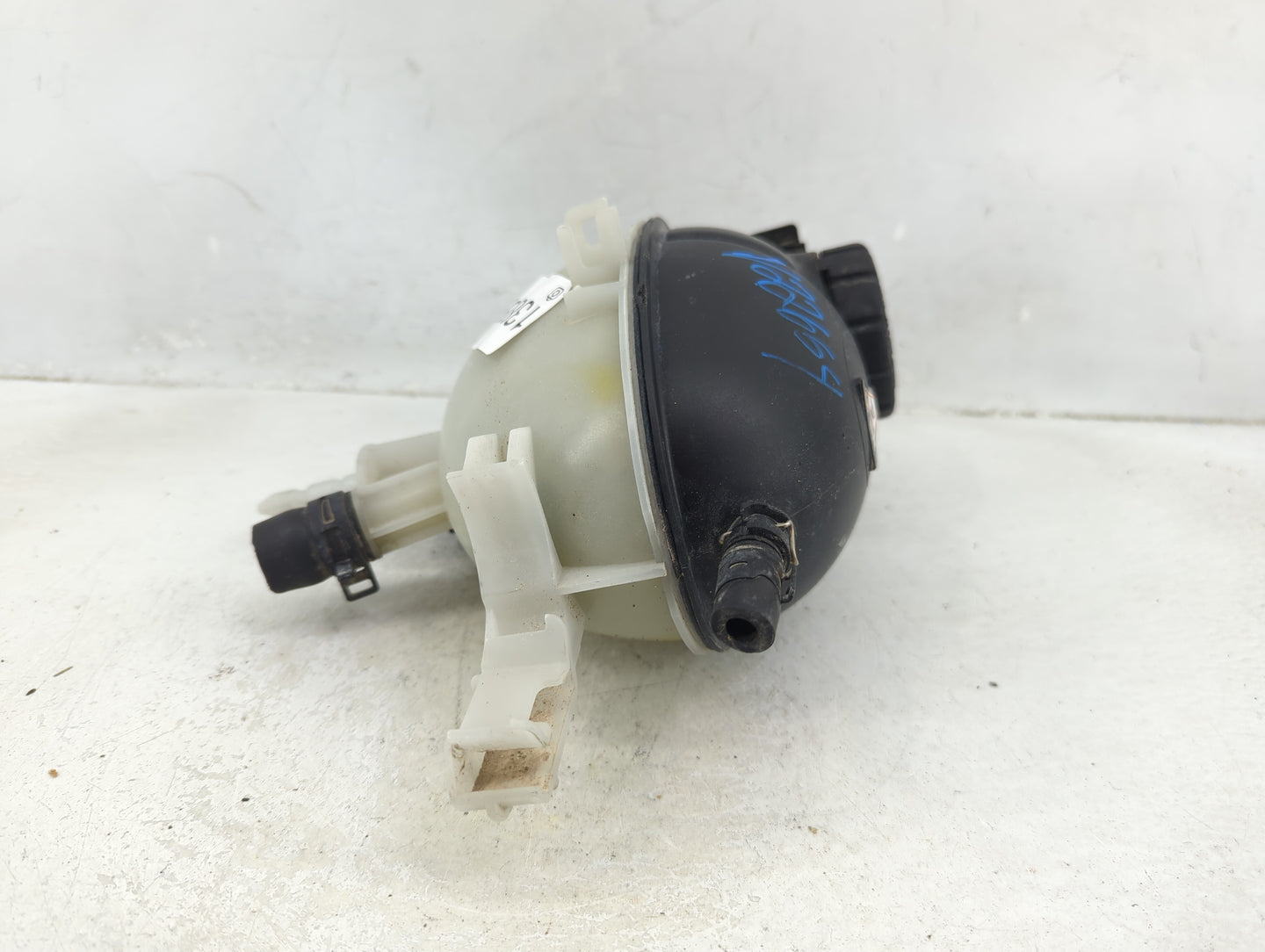 2010 Mercedes-benz Glk350 Windshield Washer Fluid Reservoir Bottle Oem - Oemusedautoparts1.com