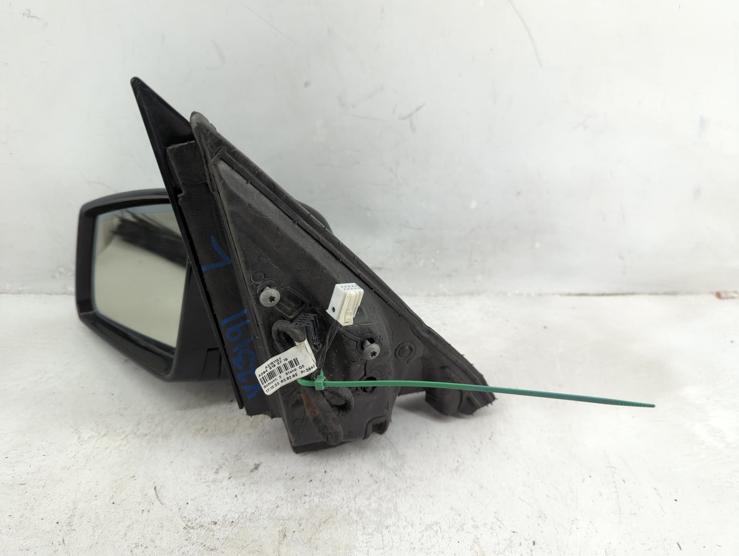2010-2012 Mercedes-Benz Glk350 Driver Side View Mirror - Left Door Mirror OEM Used - Oemusedautoparts1.com