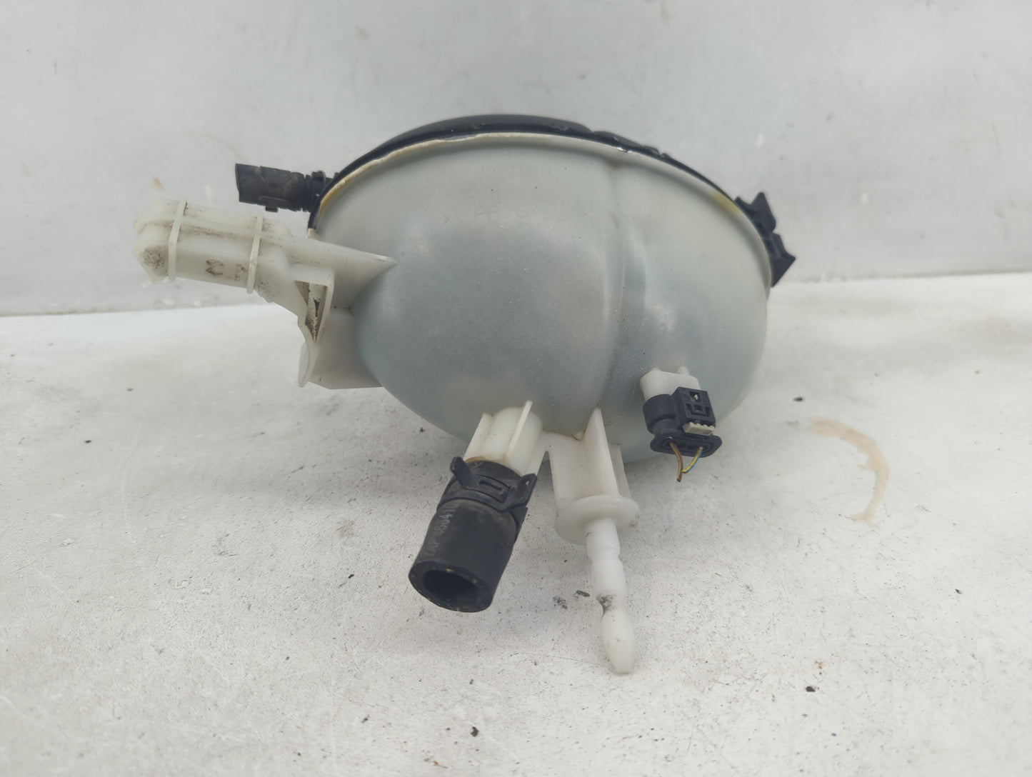 2010 Glk350 Radiator Coolant Overflow Expansion Tank Bottle - Oemusedautoparts1.com