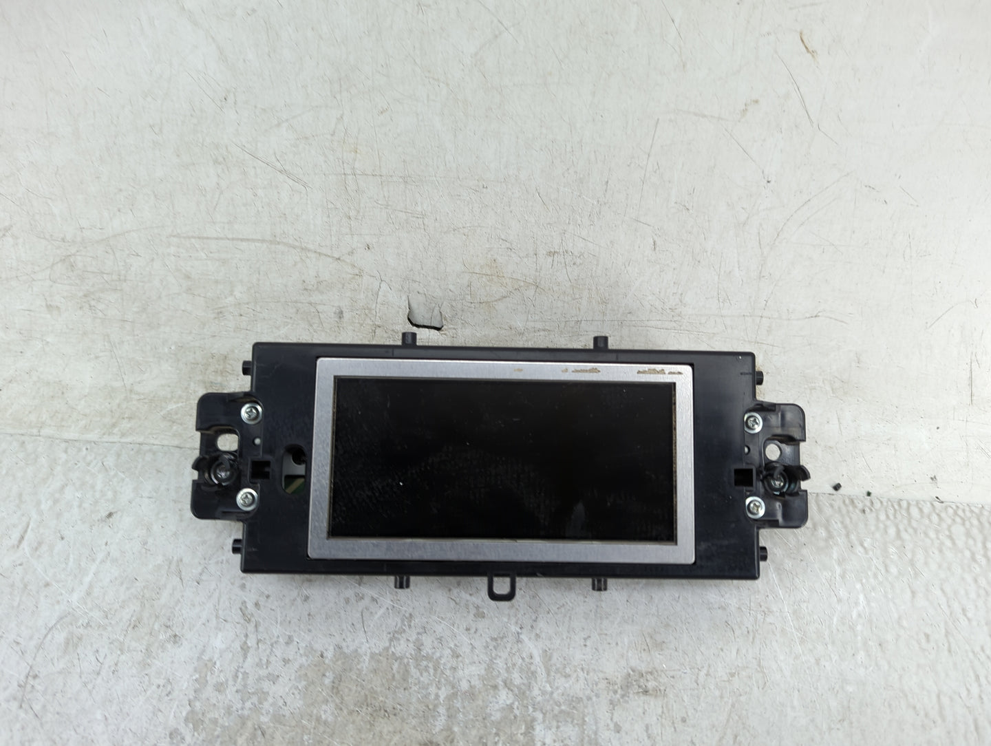 2010-2012 Mercedes-benz Glk350 Information Display Screen - Oemusedautoparts1.com