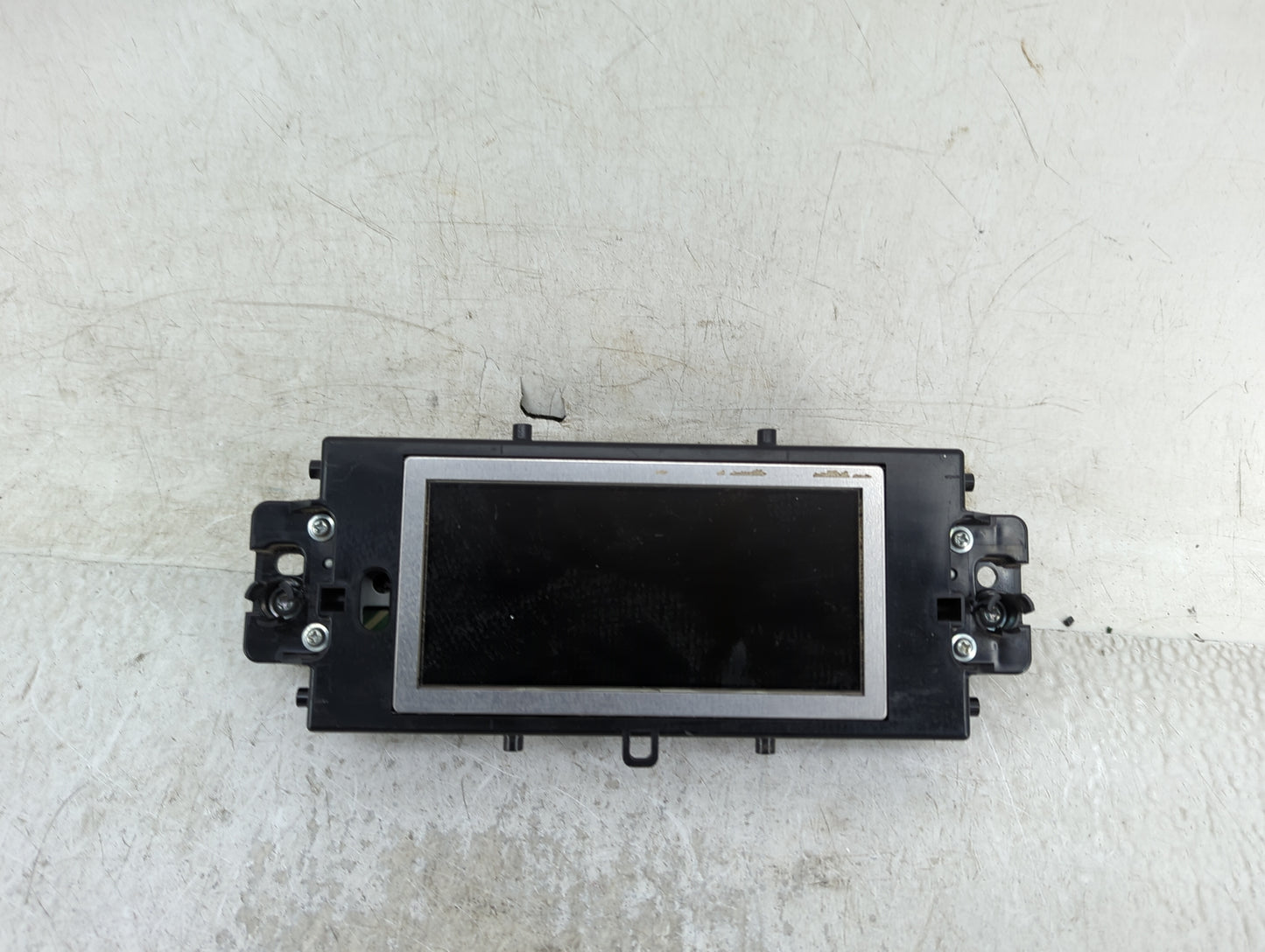 2010-2012 Mercedes-benz Glk350 Information Display Screen - Oemusedautoparts1.com