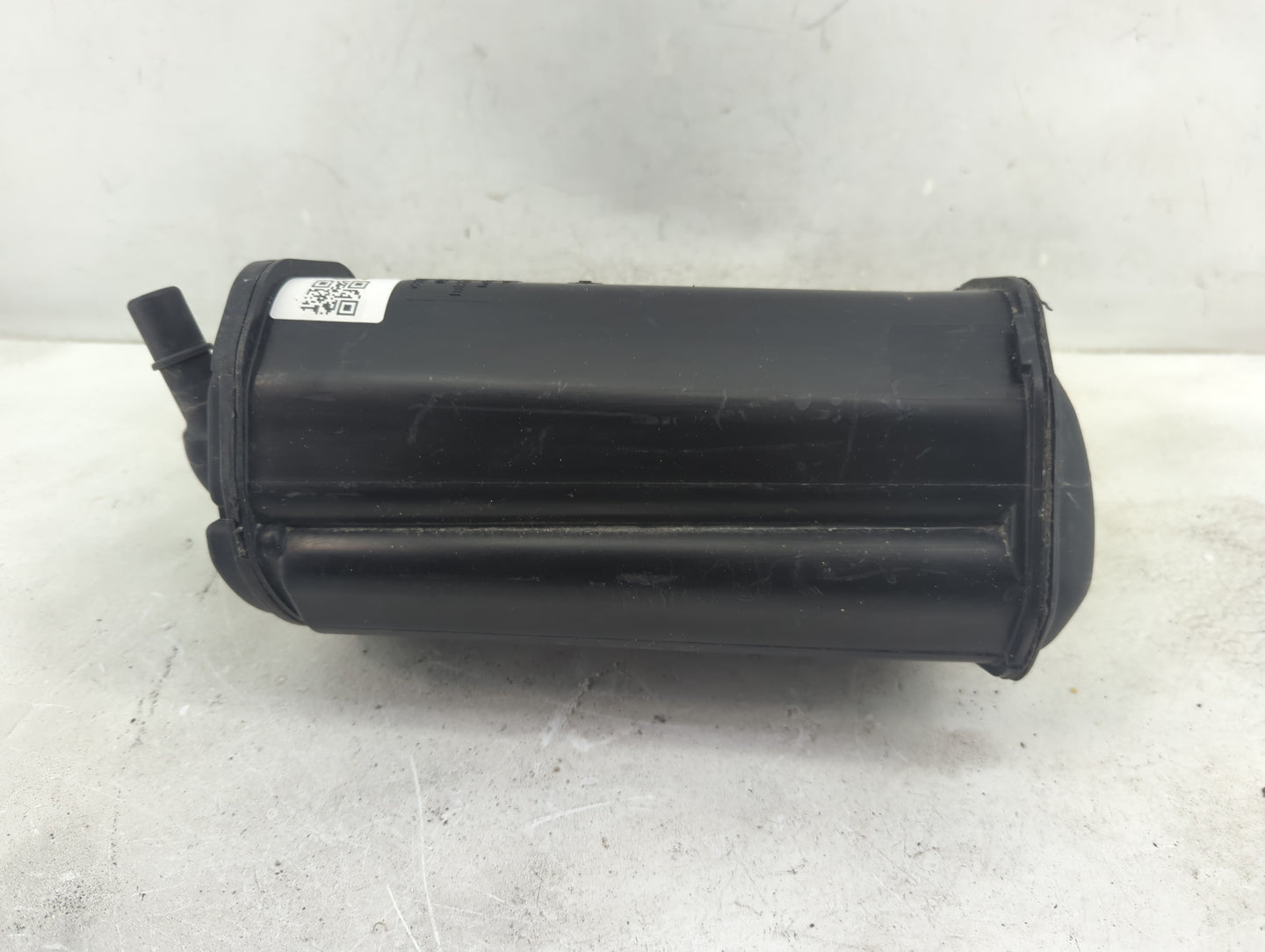 2010 Mercedes-benz Glk350 Fuel Vapor Charcoal Canister - Oemusedautoparts1.com