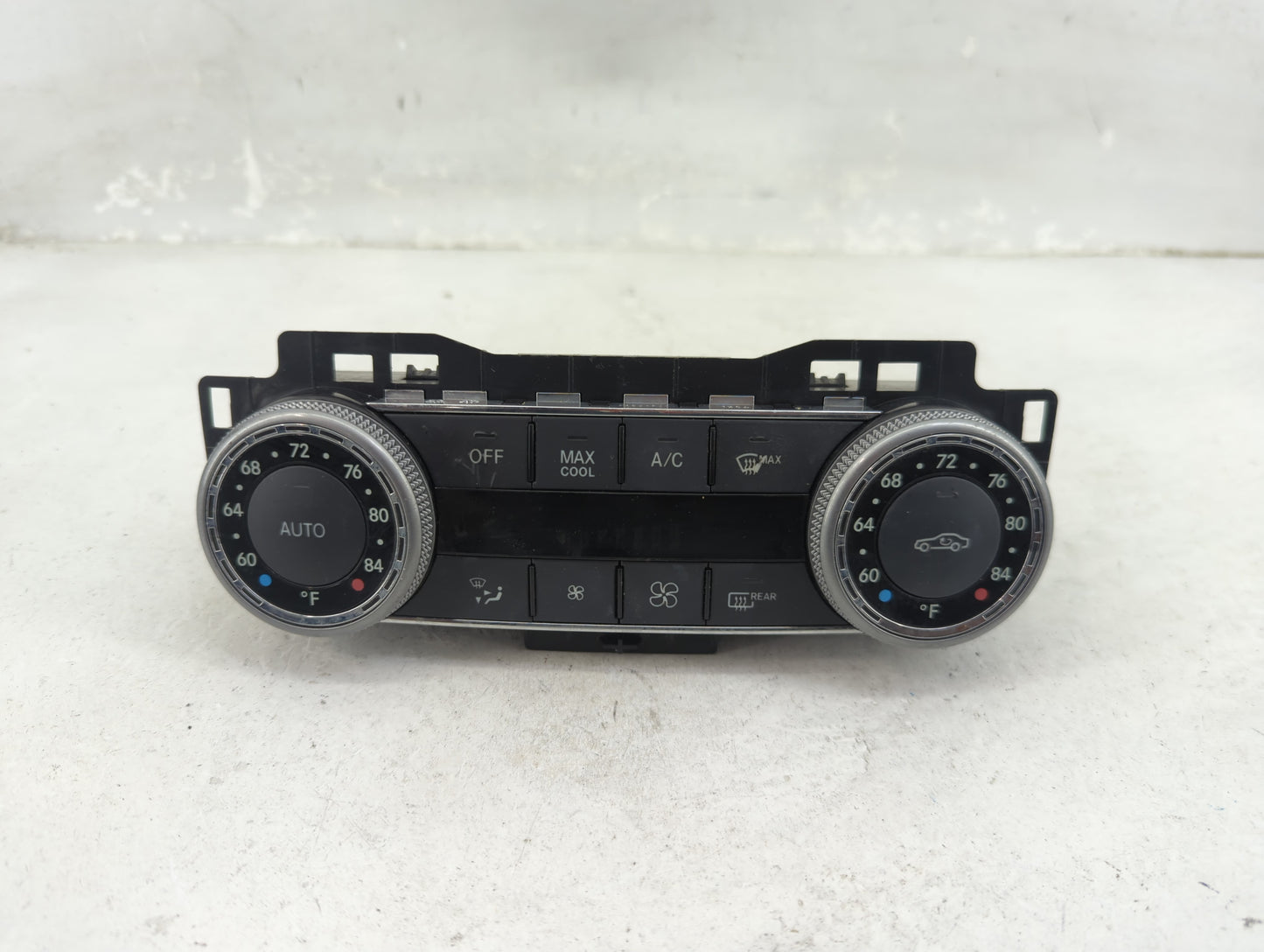 2010 Mercedes-Benz Glk350 Climate Control Module Temperature AC/Heater Replacement P/N:2049002303 Fits OEM Used Auto Parts -