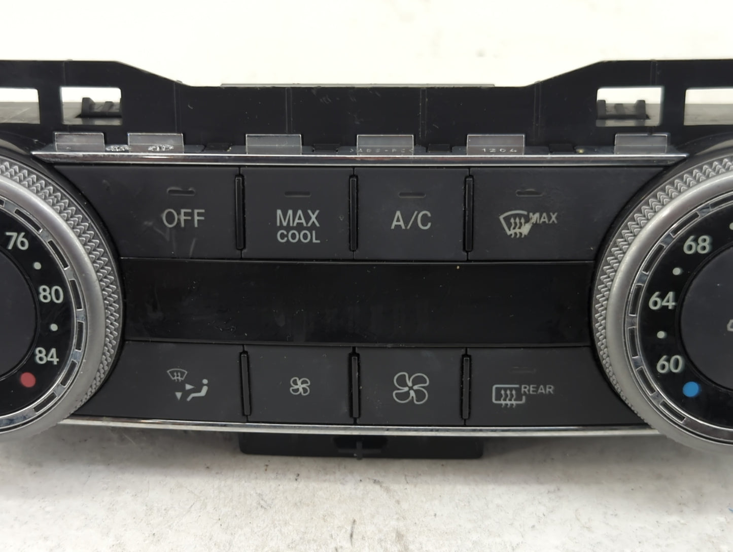 2010 Mercedes-Benz Glk350 Climate Control Module Temperature AC/Heater Replacement P/N:2049002303 Fits OEM Used Auto Parts -
