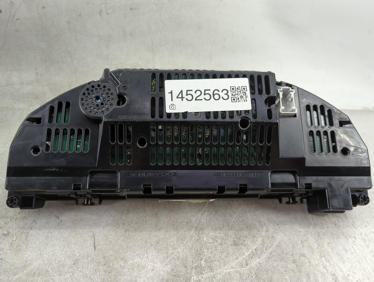 2010 Mercedes-Benz Glk350 Instrument Cluster Speedometer Gauges P/N:A2C53245324 Miles: Fits OEM Used Auto Parts - Oemusedaut