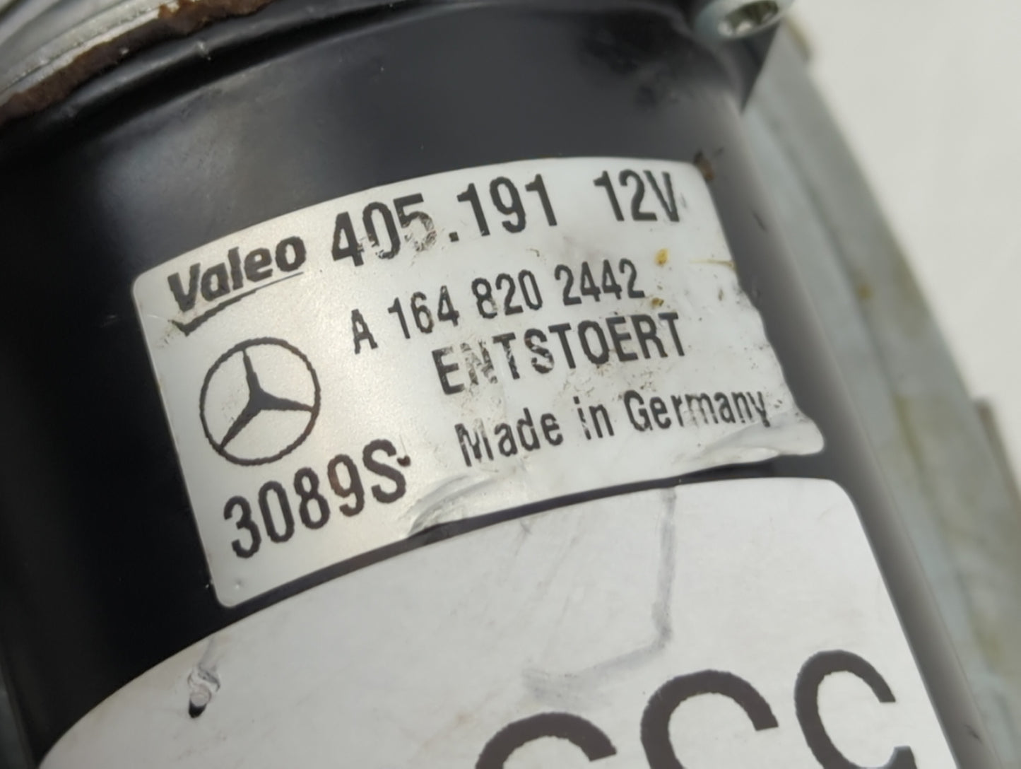 2010 Mercedes-Benz Ml250 Front Windshield Wiper Motor P/N:A 164 820 2442 Fits Fits 2006 2007 2008 2009 2011 2012 OEM Used Au