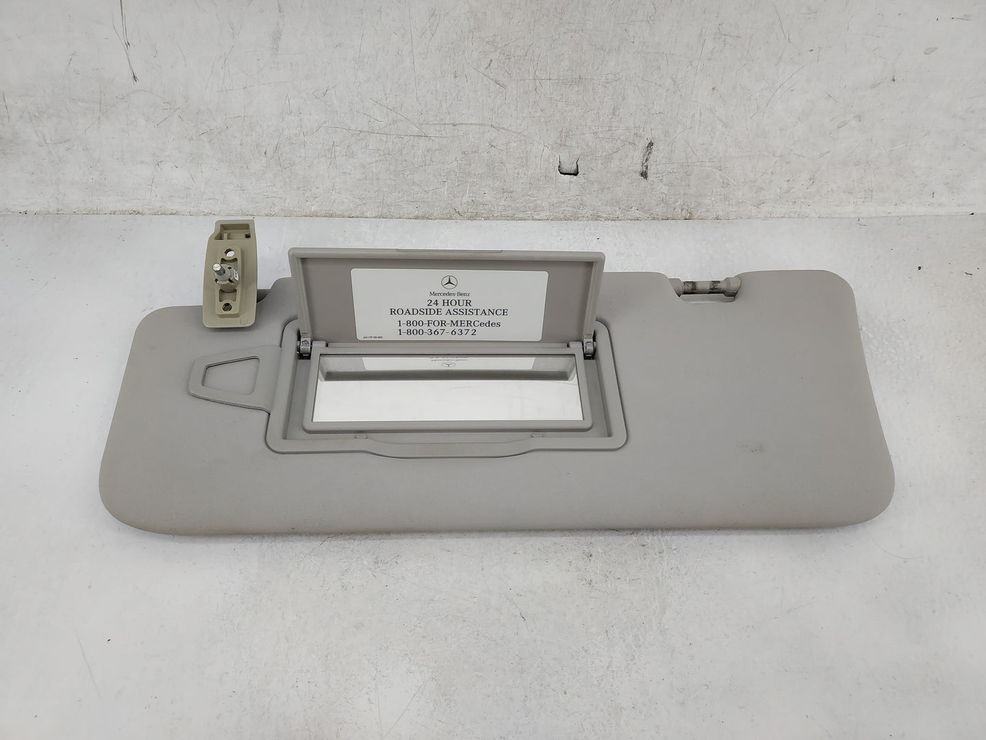 2006-2011 Mercedes-Benz Ml350 Sun Visor Shade Replacement Passenger Right Mirror Fits Fits 2006 2007 2008 2009 2010 2011 201
