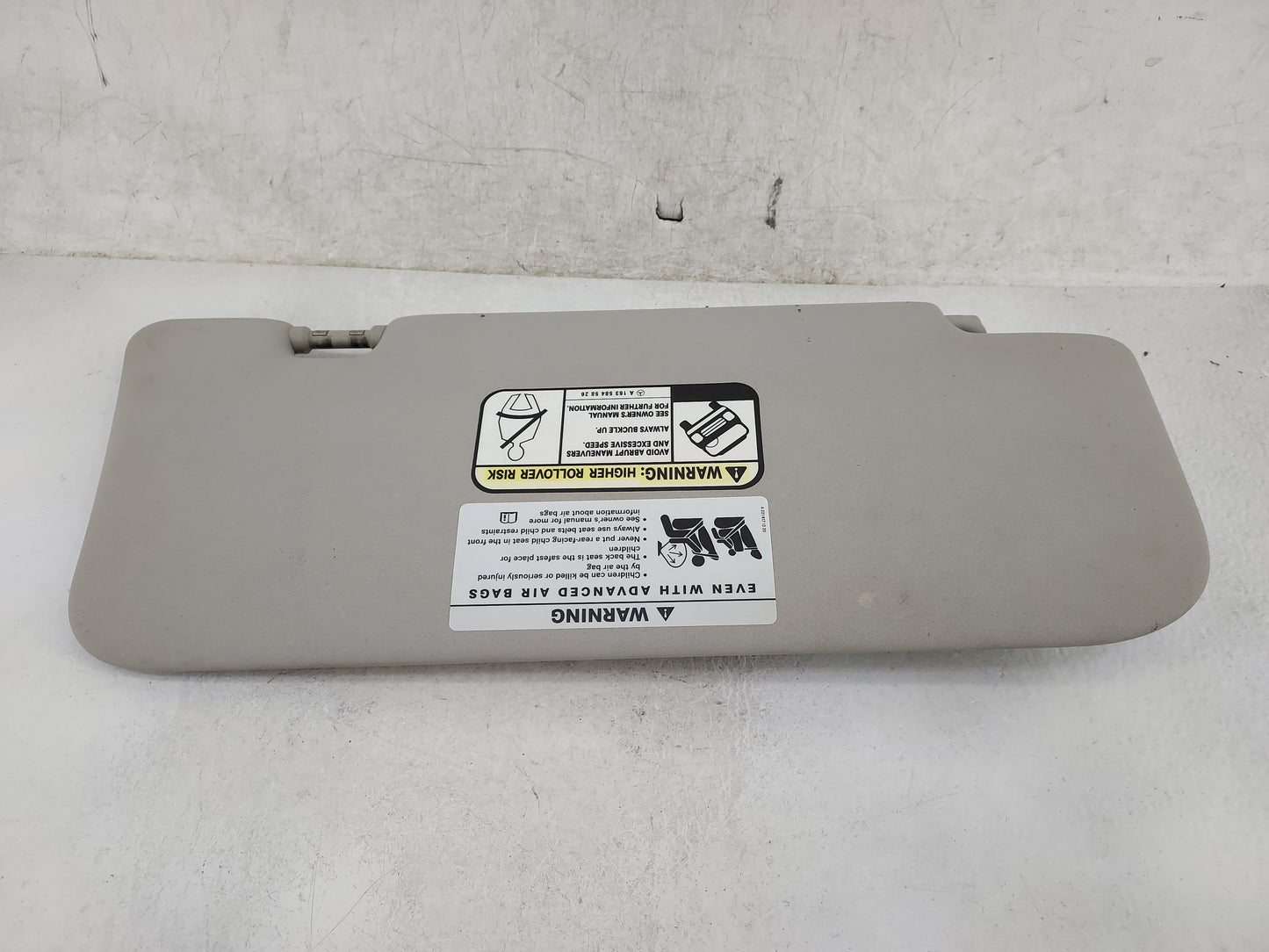 2006-2011 Mercedes-Benz Ml350 Sun Visor Shade Replacement Passenger Right Mirror Fits Fits 2006 2007 2008 2009 2010 2011 201