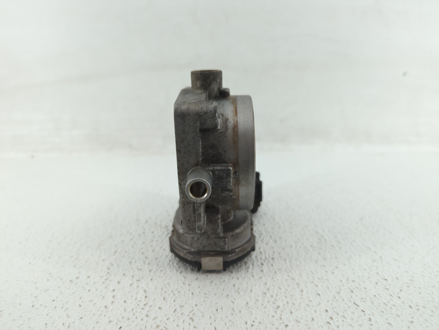 2006-2011 Mercedes-Benz Ml350 Throttle Body P/N:A 113 141 01 25 1131410125 Fits OEM Used Auto Parts - Oemusedautoparts1.com