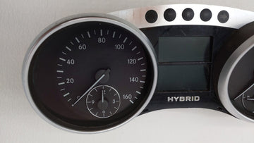 2010-2011 Mercedes-Benz Ml450 Instrument Cluster Speedometer Gauges P/N:A164 900 95 00 1649009500 Fits Fits 2010 2011 OEM Used Auto Parts