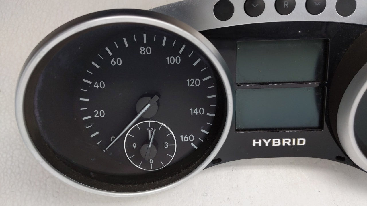 2010-2011 Mercedes-Benz Ml450 Instrument Cluster Speedometer Gauges P/N:A164 900 95 00 1649009500 Fits Fits 2010 2011 OEM Us