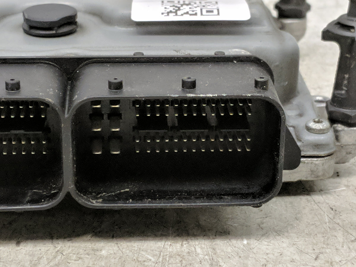 2010 Mercedes C-Class PCM Engine Control Computer ECU ECM PCU OEM P/N:A2721532492 A0034467740, 0261209419 Fits Fits 2009 201
