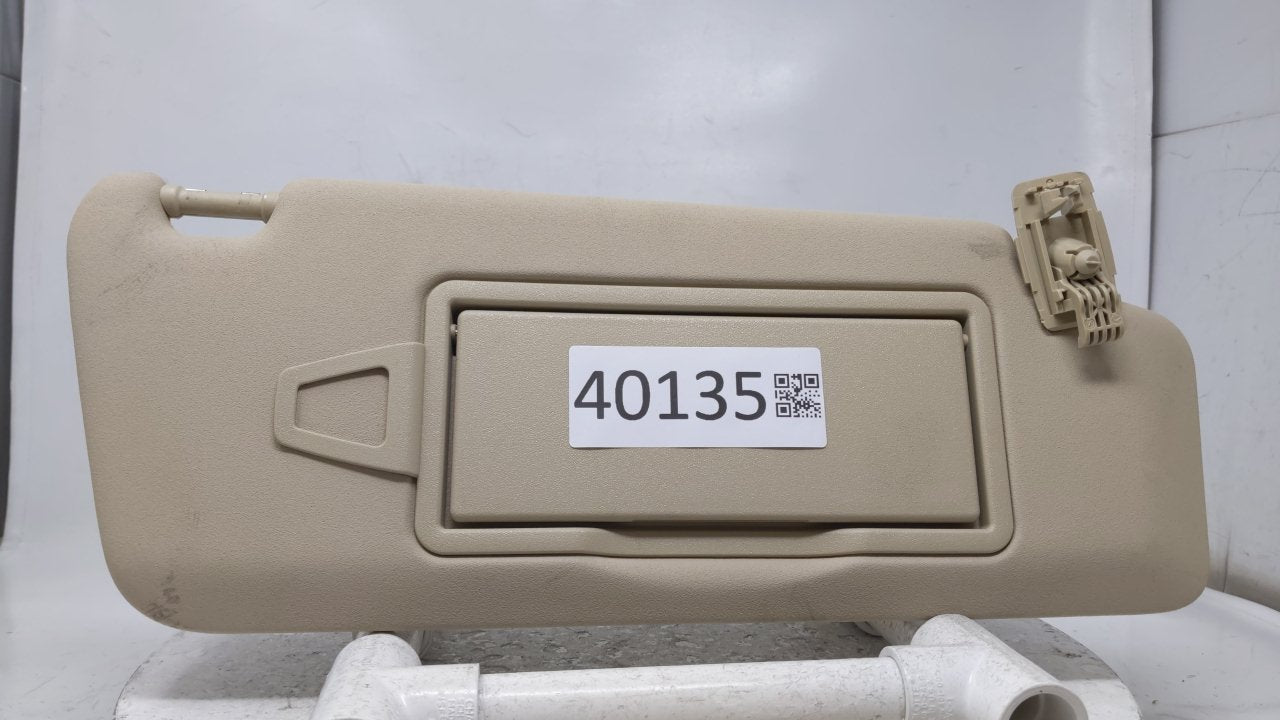 2010 Mercedes C230 Sun Visor Shade Replacement Passenger Right Mirror Fits OEM Used Auto Parts - Oemusedautoparts1.com