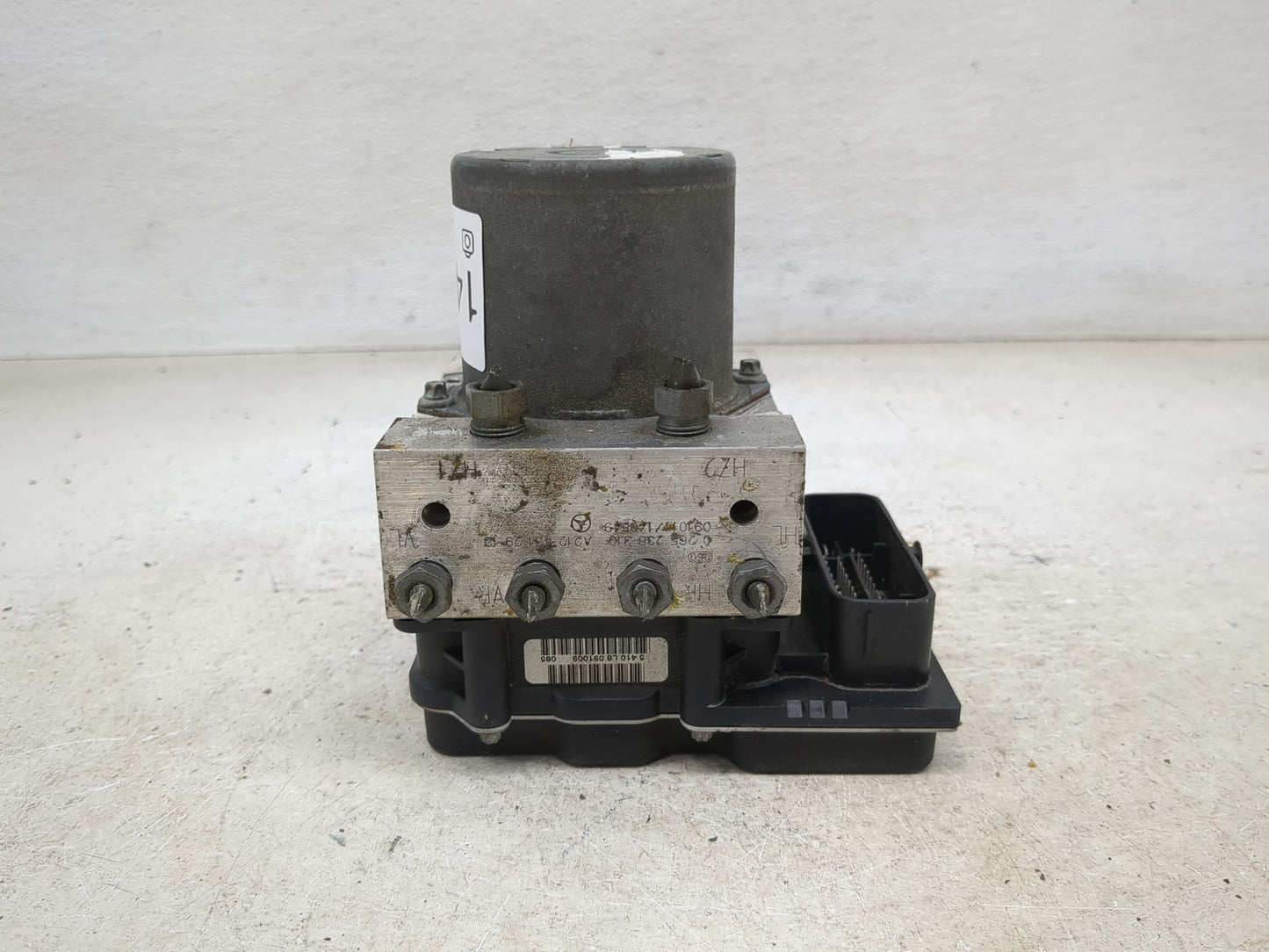 2010 Mercedes E350 ABS Pump Control Module Replacement P/N:0265236310 A2124312912, 0265951213, 99012K6662 Fits OEM Used Auto