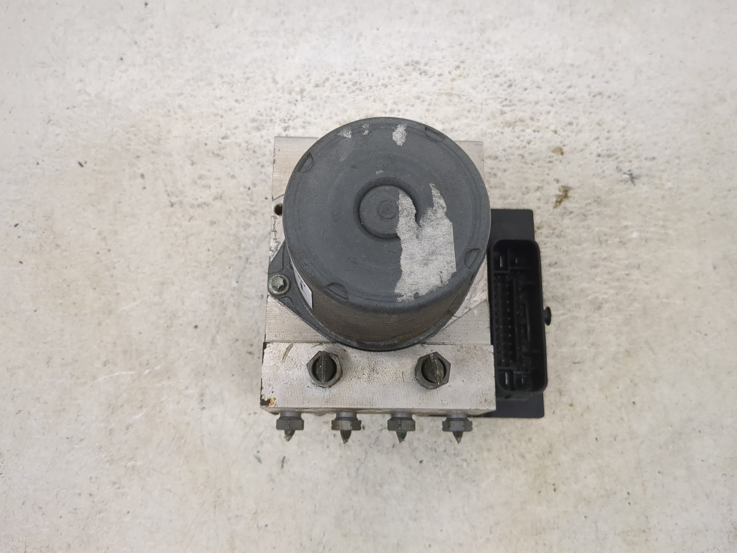 2010 Mercedes E350 ABS Pump Control Module Replacement P/N:0265236310 A2124312912, 0265951213, 99012K6662 Fits OEM Used Auto