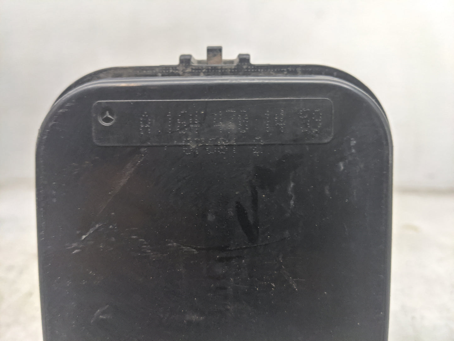 2010 Mercedes Gl Class Fuel Vapor Charcoal Canister - Oemusedautoparts1.com