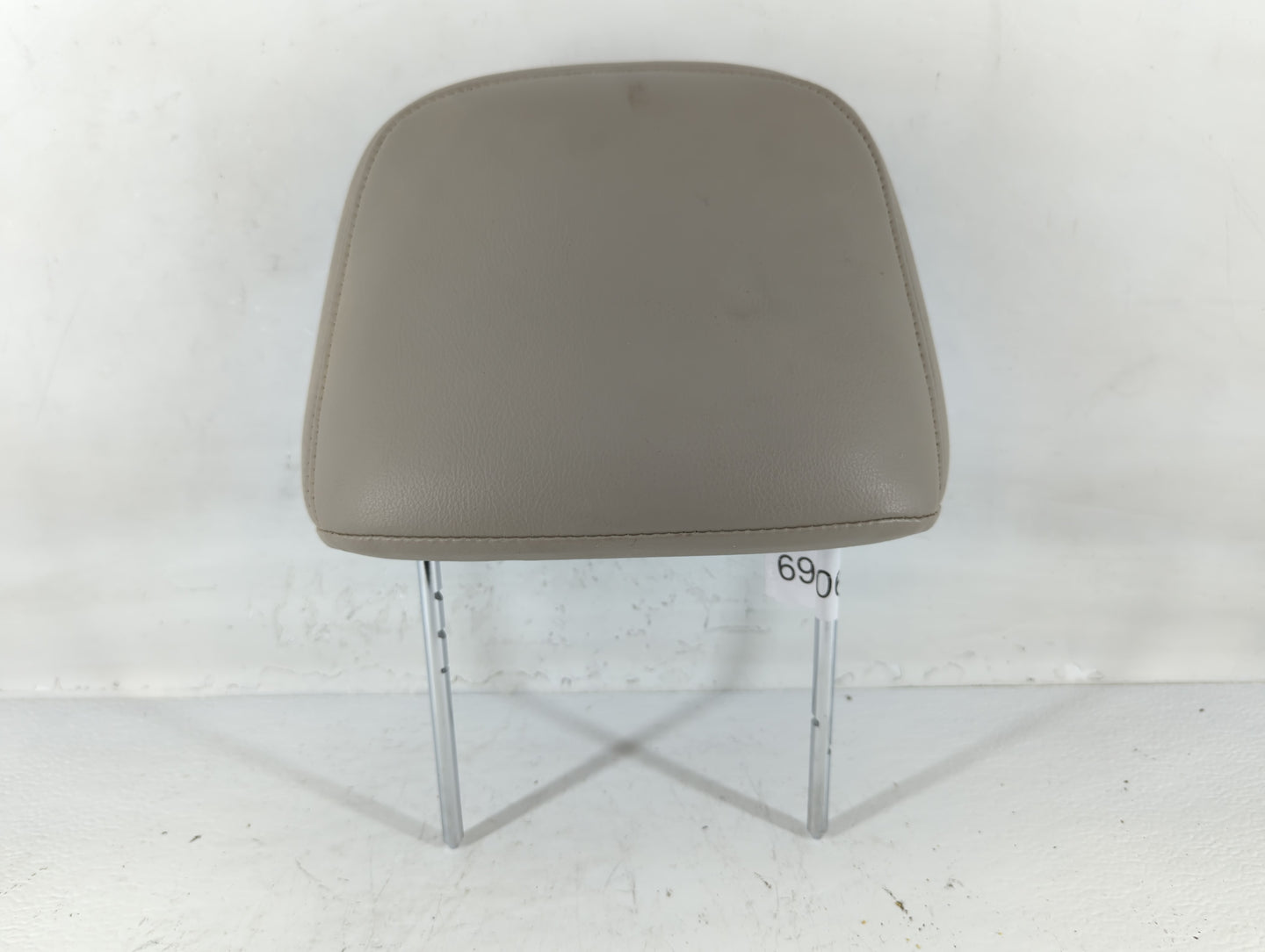 2006-2011 Mercury Grand Marquis Headrest Head Rest Front Driver Passenger Seat Fits Fits 2006 2007 2008 2009 2010 2011 OEM U