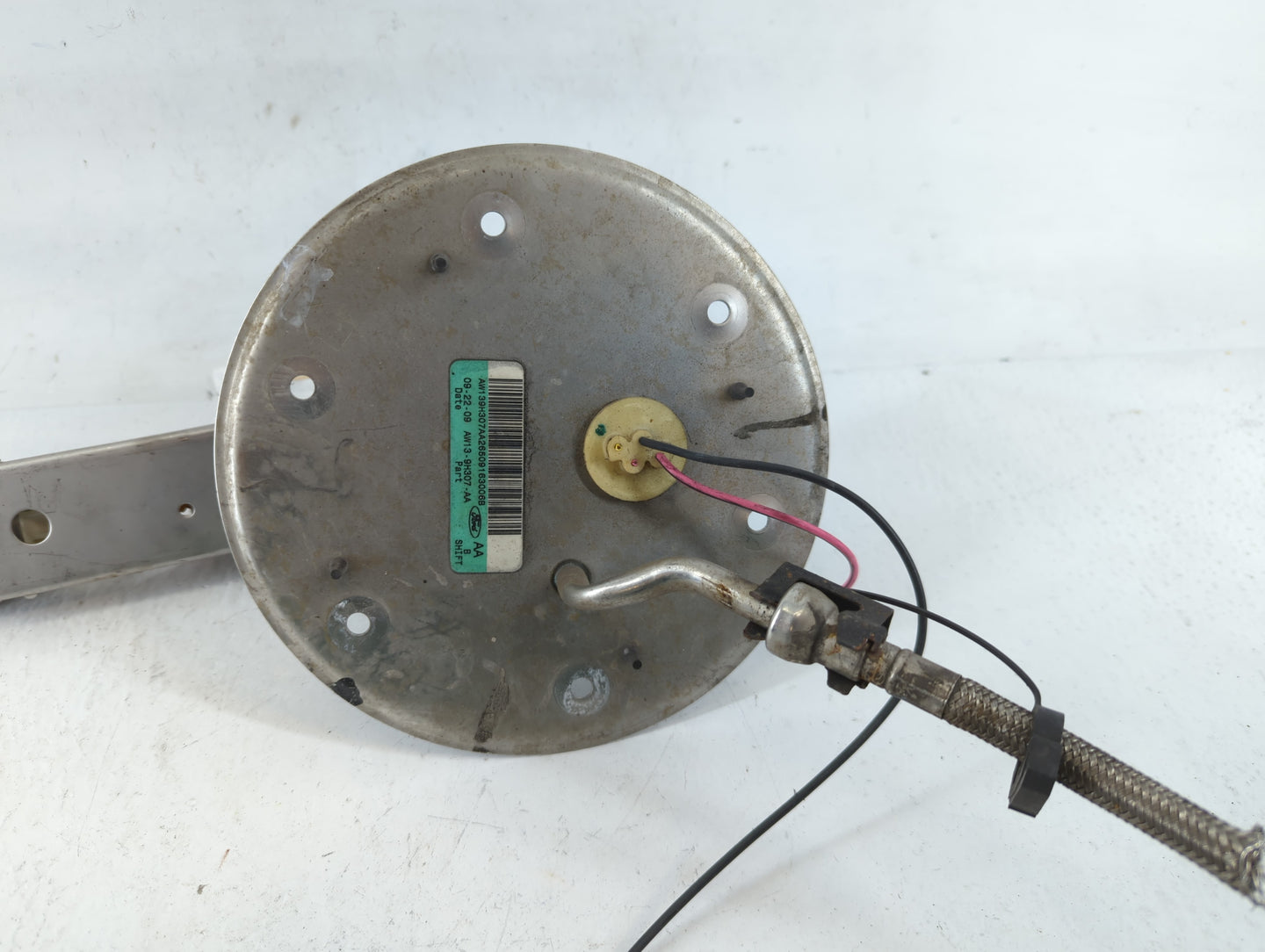 2006-2010 Mercury Grand Marquis Electrical Gas Fuel Pump Assembly - Oemusedautoparts1.com