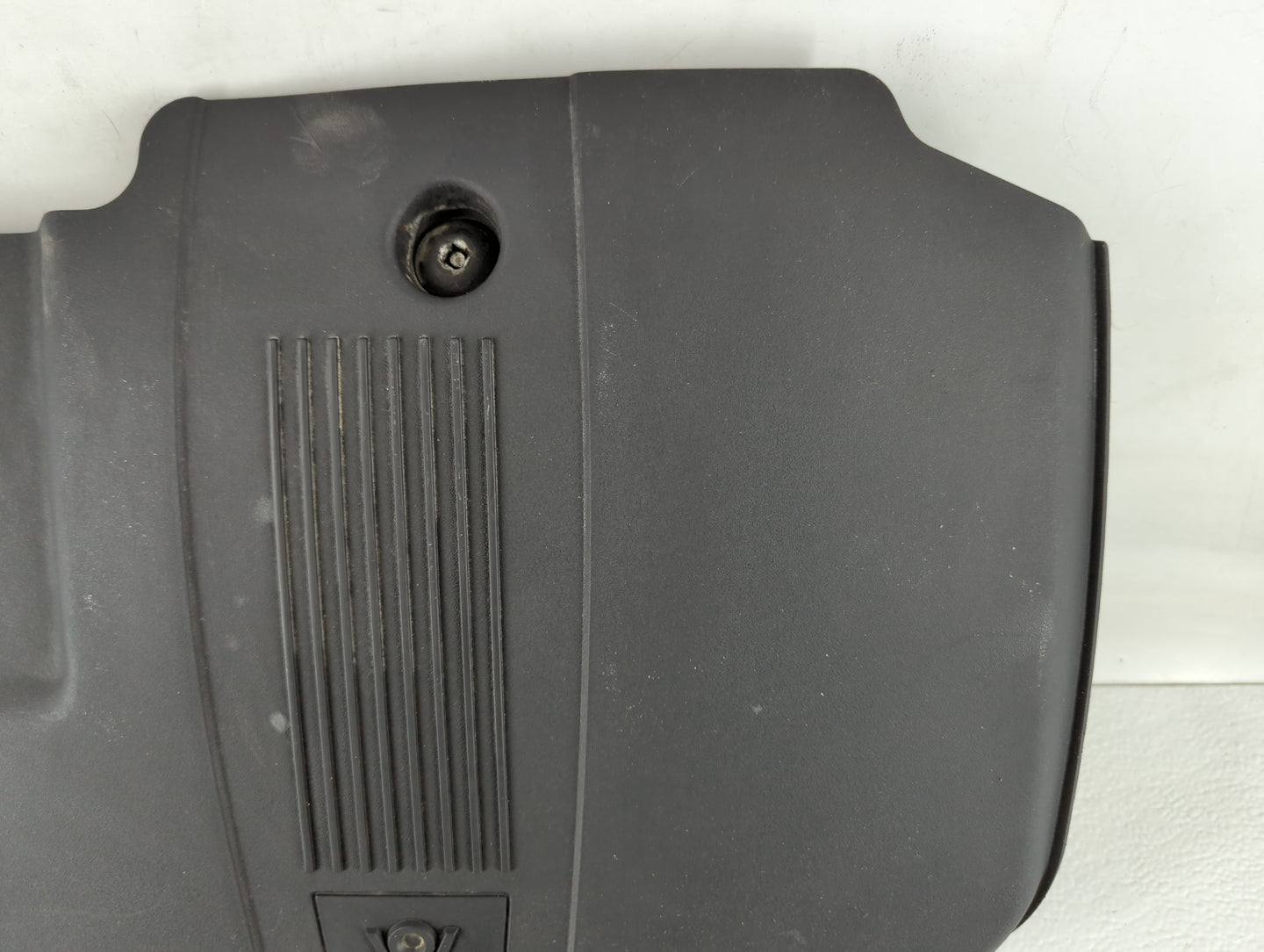 2010 Mercury Grand Marquis Engine Cover - Oemusedautoparts1.com