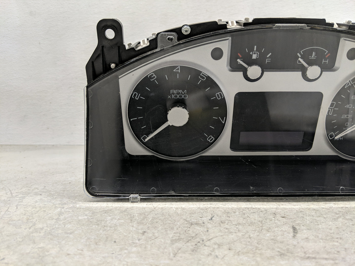 2010 Mercury Mariner Instrument Cluster Speedometer Gauges Fits OEM Used Auto Parts - Oemusedautoparts1.com