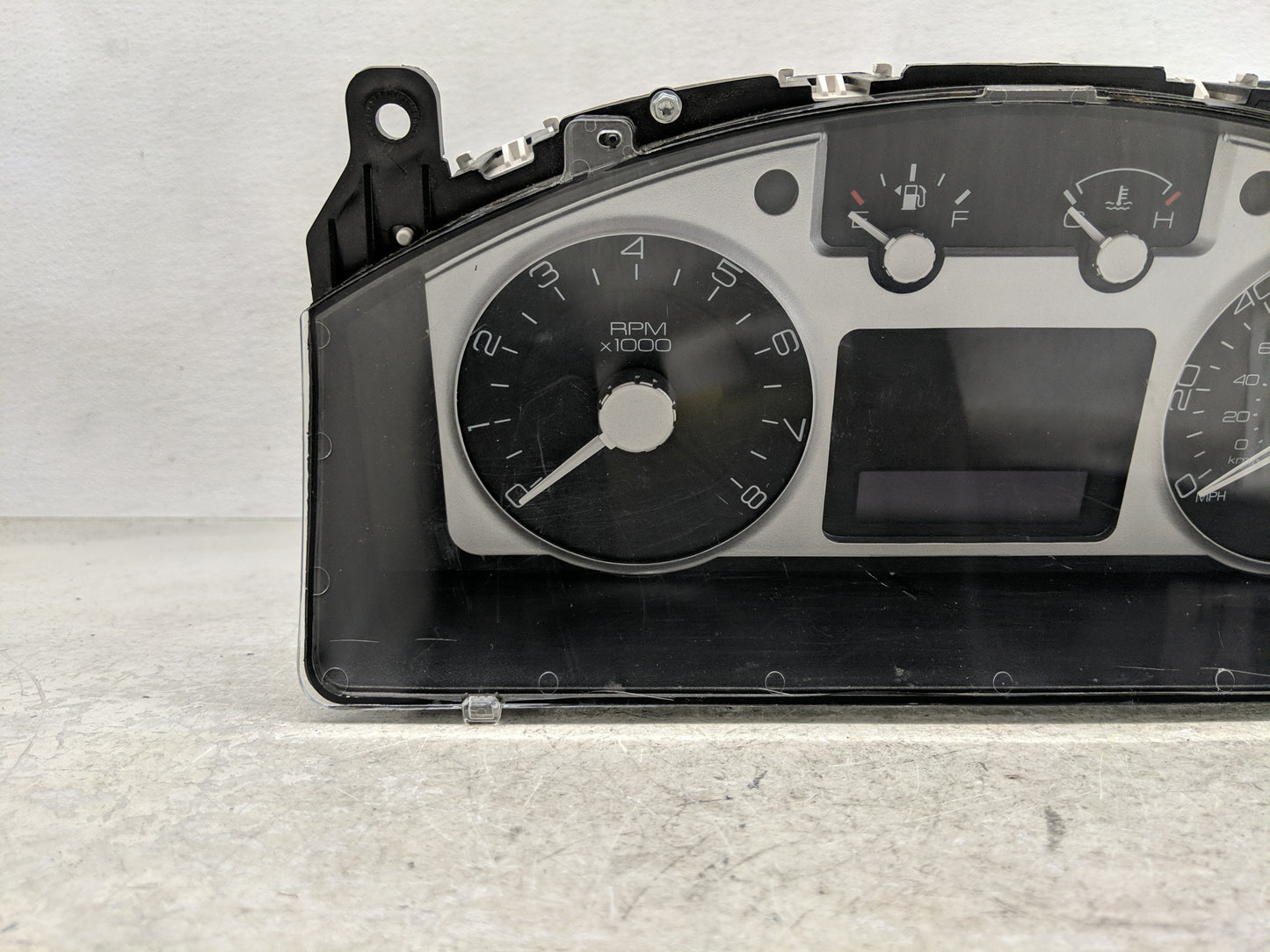 2010 Mercury Mariner Instrument Cluster Speedometer Gauges Fits OEM Used Auto Parts - Oemusedautoparts1.com