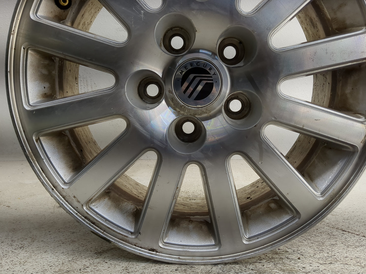 2008-2011 Mercury Mariner Oem Wheel Rim 1361845 - Oemusedautoparts1.com