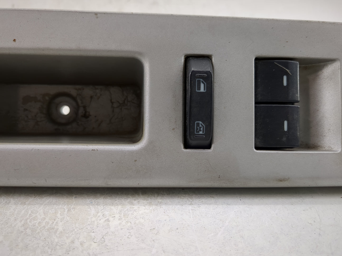 2008-2011 Mercury Mariner Master Power Window Switch Replacement Driver Side Left P/N:8L8T-14540-ACW Fits OEM Used Auto Part