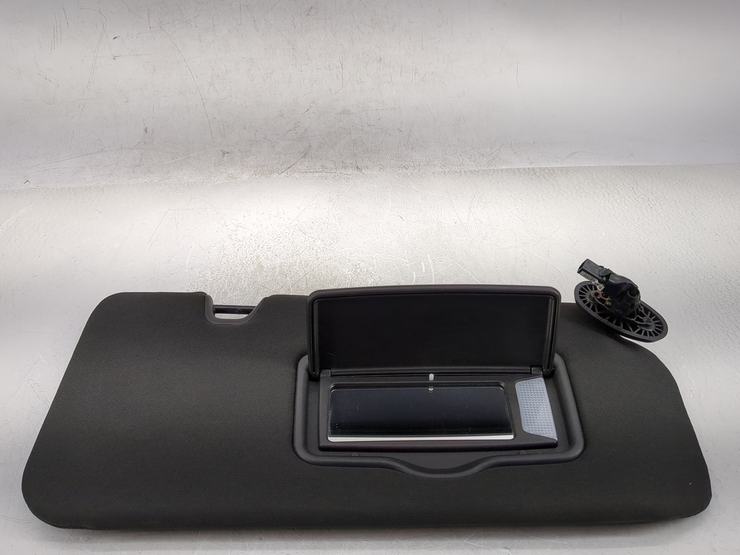 2010-2011 Mercury Mariner Sun Visor Shade Replacement Passenger Right Mirror Fits Fits 2010 2011 2012 OEM Used Auto Parts - 