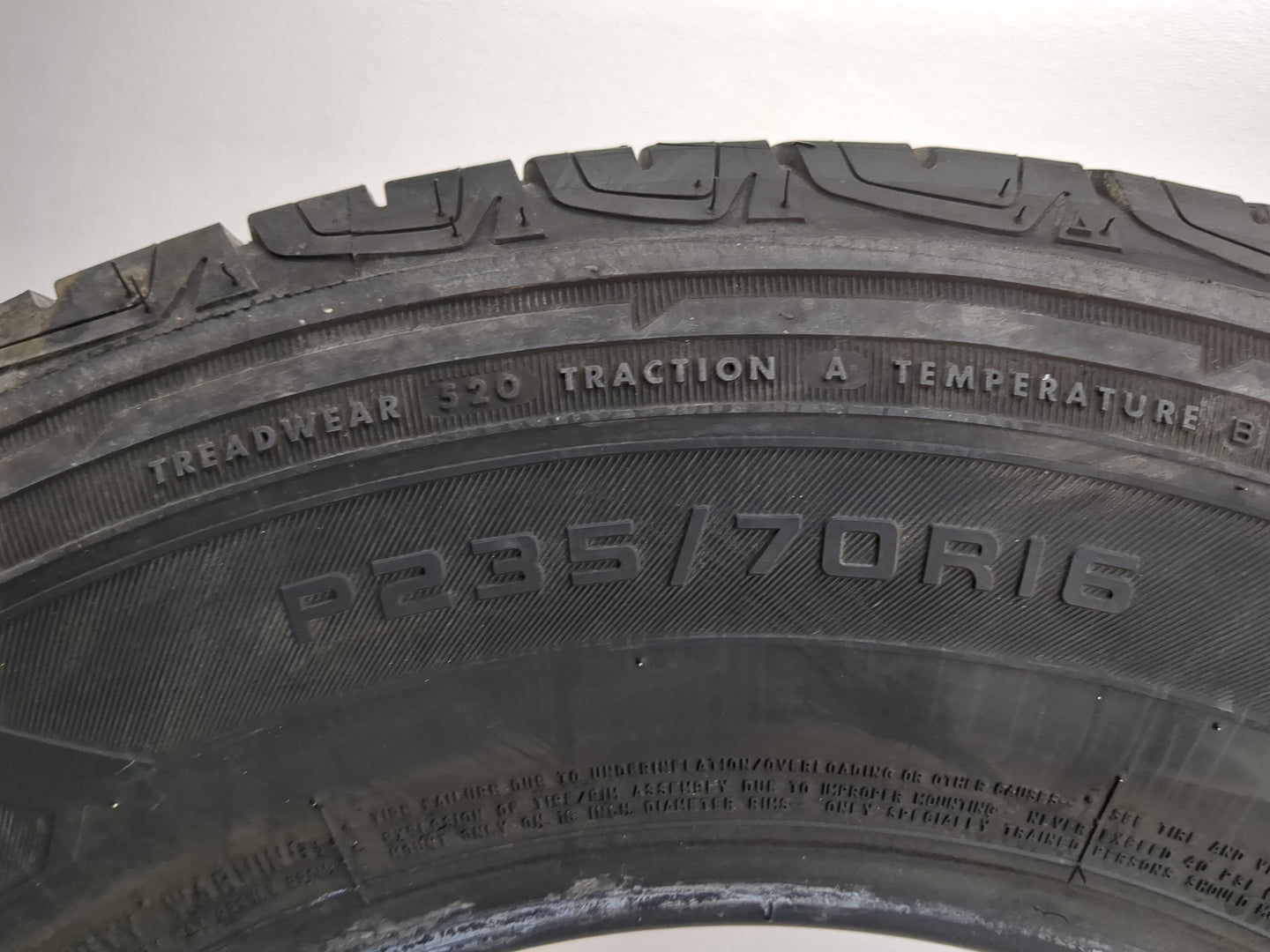 Used Tire P235/70R16 FIRESTONE DESTINATION LE2 107T - Tread Depth 9/32 - Oemusedautoparts1.com
