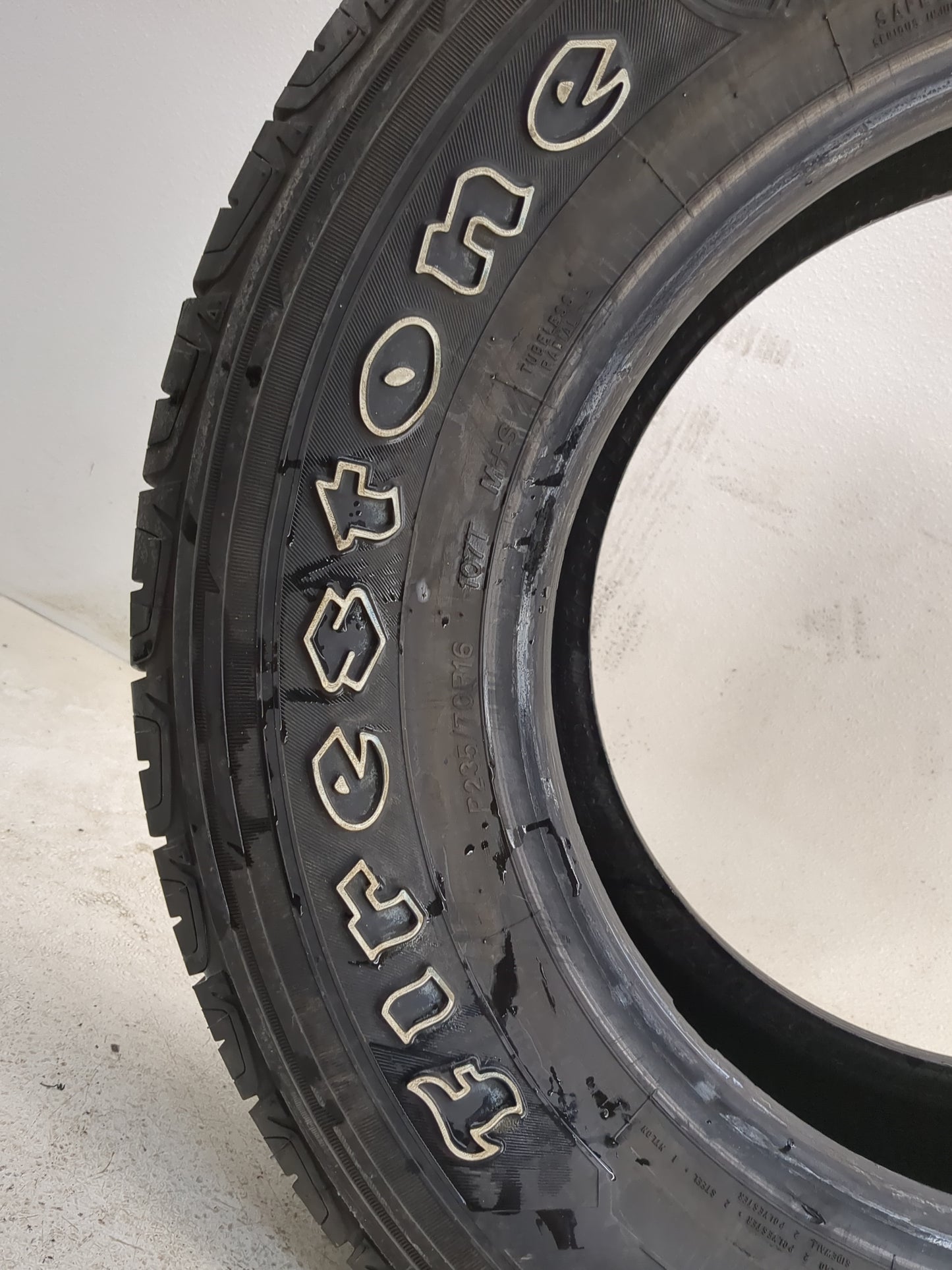 Used Tire P235/70R16 FIRESTONE DESTINATION LE2 107T - Tread Depth 9/32 - Oemusedautoparts1.com
