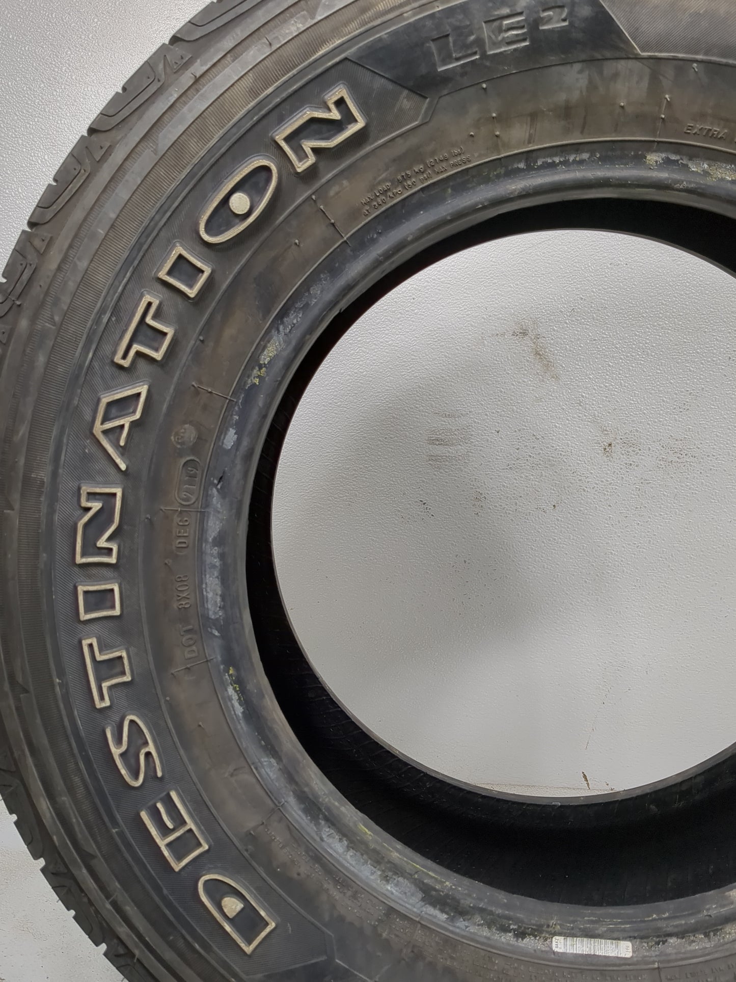 Used Tire P325/70R16 FIRESTONE DESTINATION LE2 107T - Tread Depth 6.5/32 - Oemusedautoparts1.com
