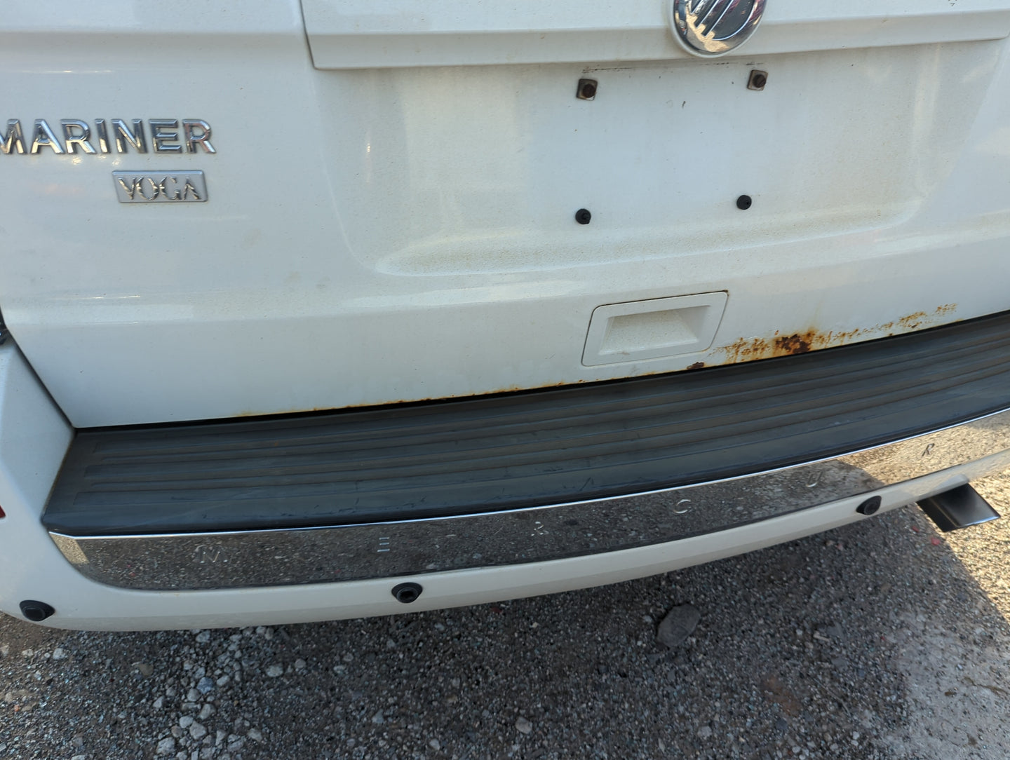 2008-2011 Mercury Mariner Rear Bumper Assembly Oem - Oemusedautoparts1.com
