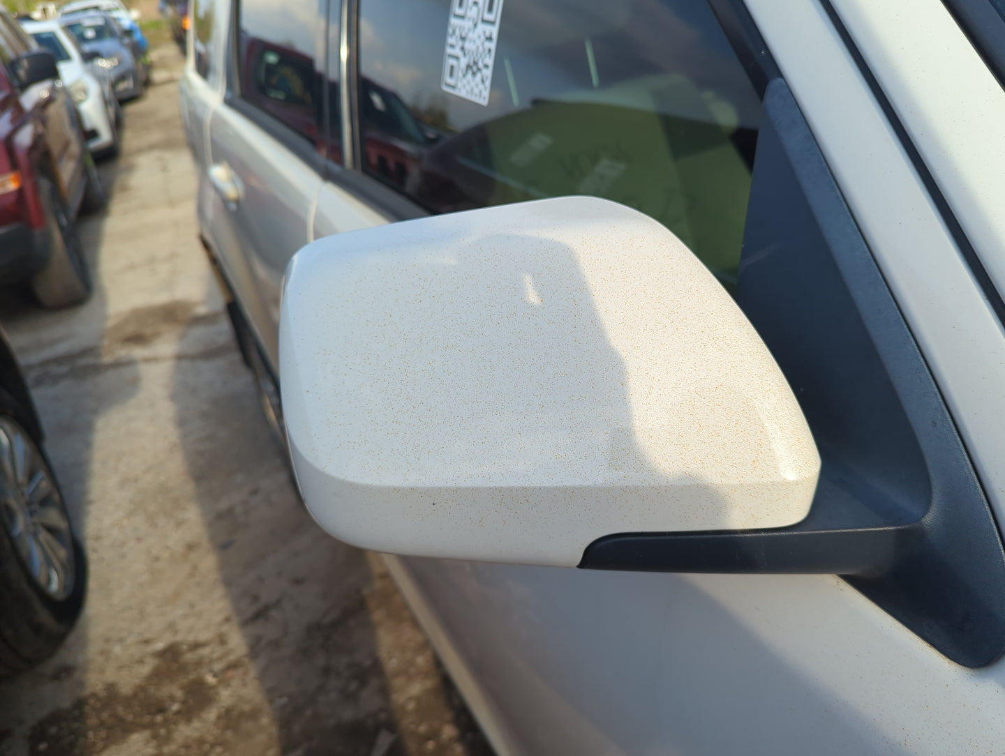 2010-2011 Mercury Mariner Passenger Side View Mirror - Right Door Mirror OEM Used - Oemusedautoparts1.com