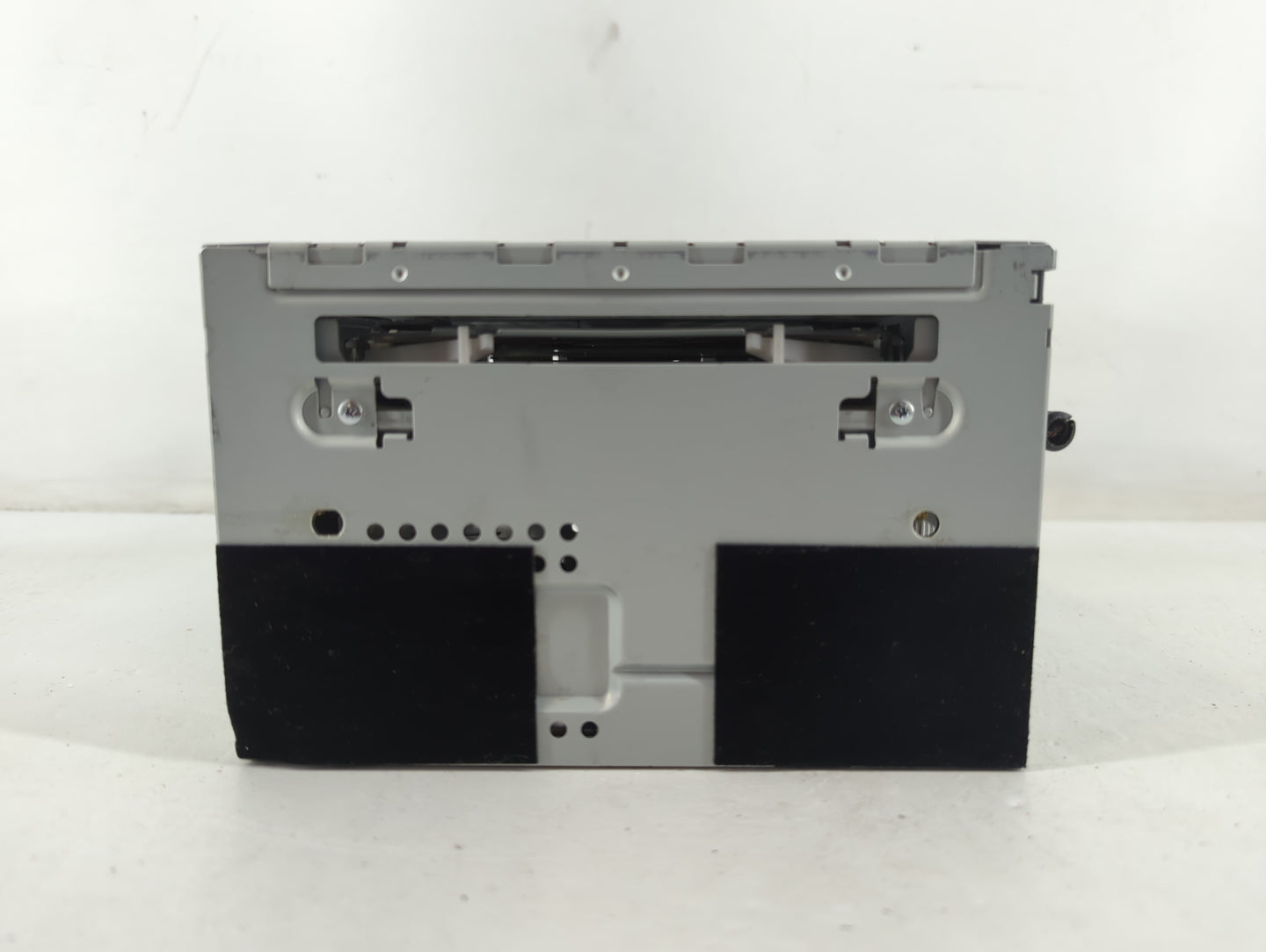 2010-2010 Mercury Mariner Am Fm Cd Player Radio Receiver - Oemusedautoparts1.com