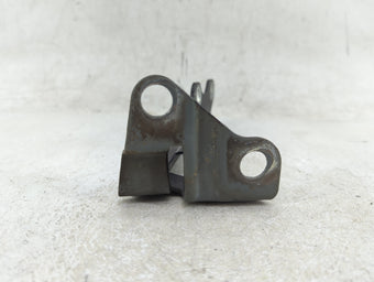 compare product 2010 Mercury Mariner Driver Hood Hinge 946716