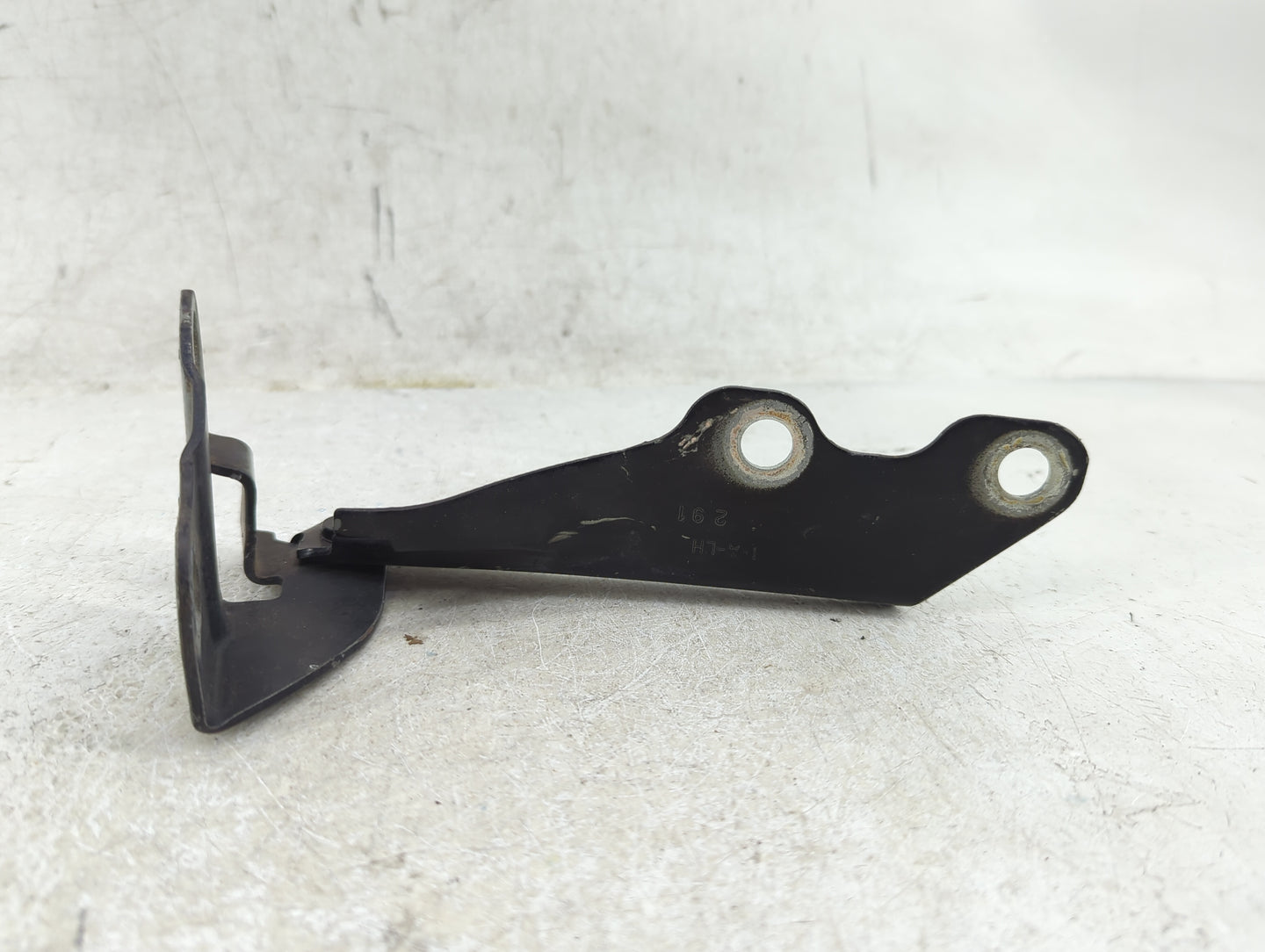 2010 Mercury Mariner Driver Hood Hinge 946716 - Oemusedautoparts1.com