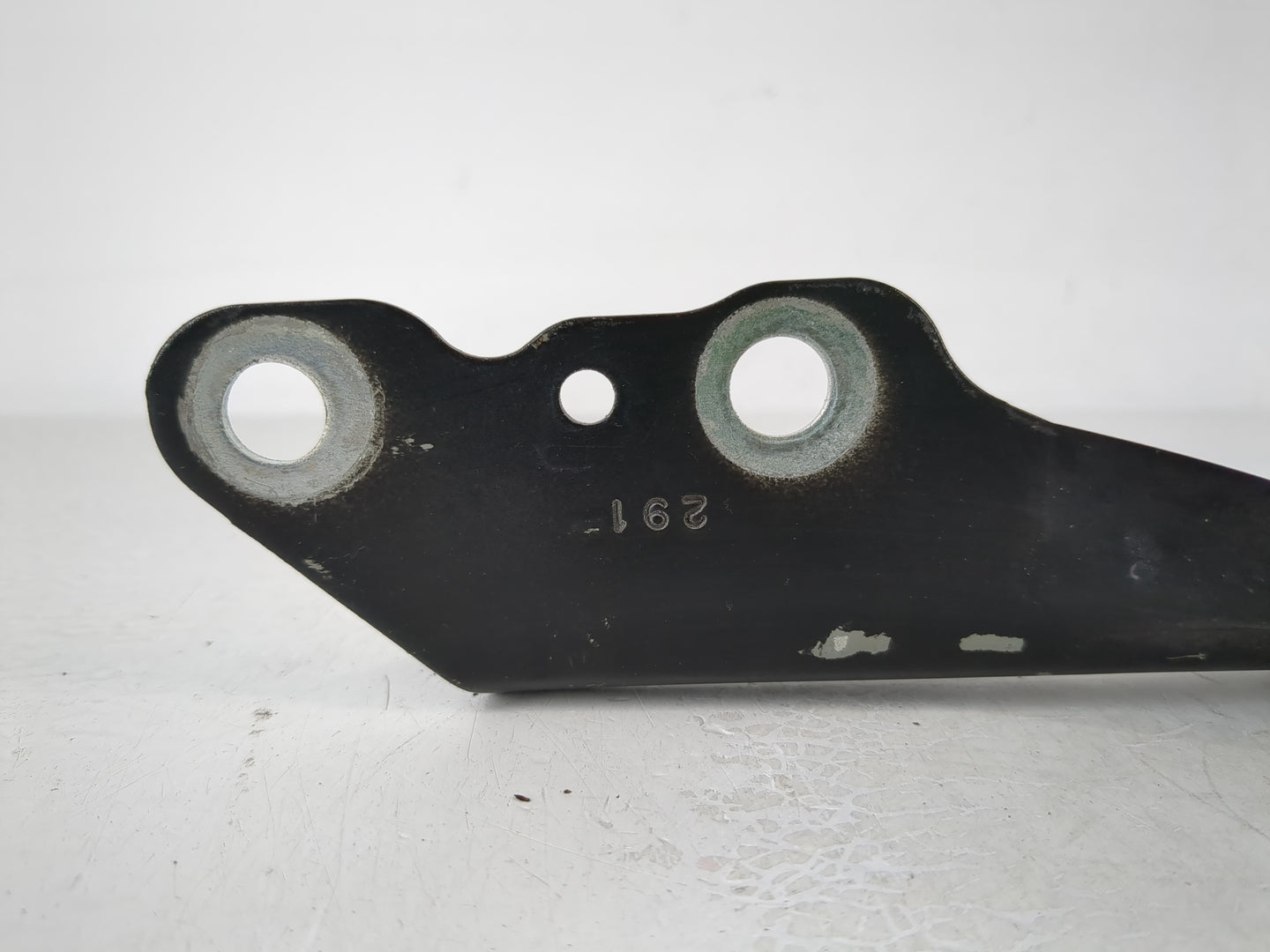 2010 Mercury Mariner Passenger Hood Hinge - Oemusedautoparts1.com