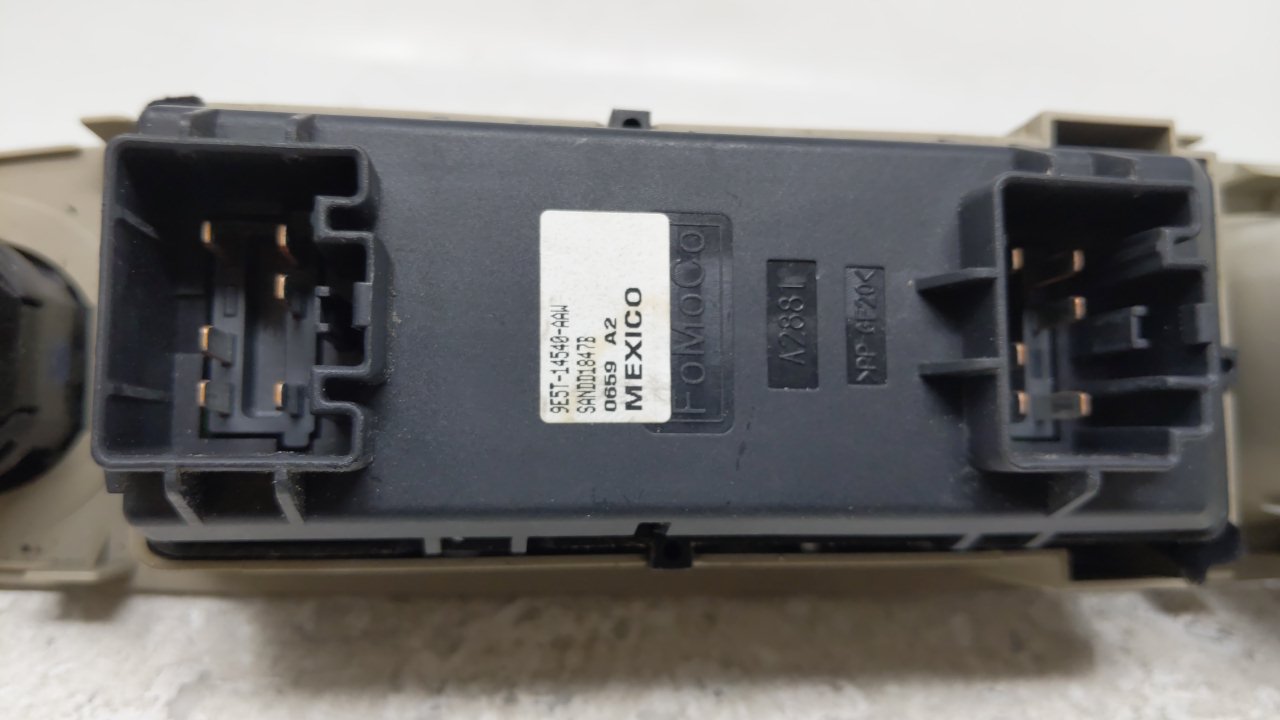 2010 Mercury Mercury Master Power Window Switch Replacement Driver Side Left P/N:9E5T-14540-AAW Fits OEM Used Auto Parts - O