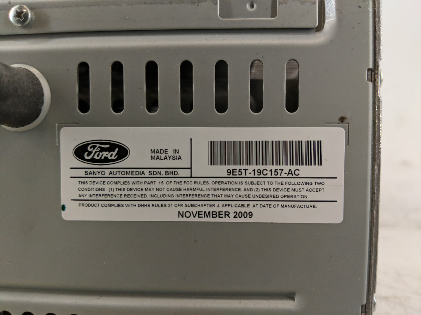 2010 Mercury Milan Radio AM FM Cd Player Receiver Replacement P/N:9E5T-19C157-AC Fits OEM Used Auto Parts - Oemusedautoparts
