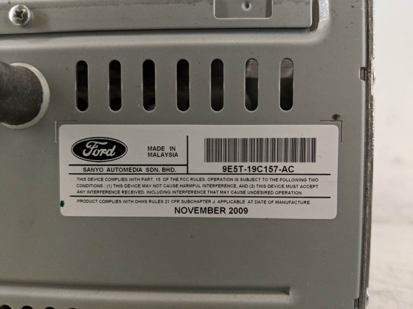 2010 Mercury Milan Radio AM FM Cd Player Receiver Replacement P/N:9E5T-19C157-AC Fits OEM Used Auto Parts - Oemusedautoparts