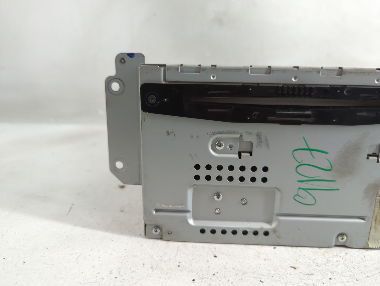 2010 Mercury Milan Radio AM FM Cd Player Receiver Replacement P/N:9E5T-19C159-AD Fits OEM Used Auto Parts - Oemusedautoparts