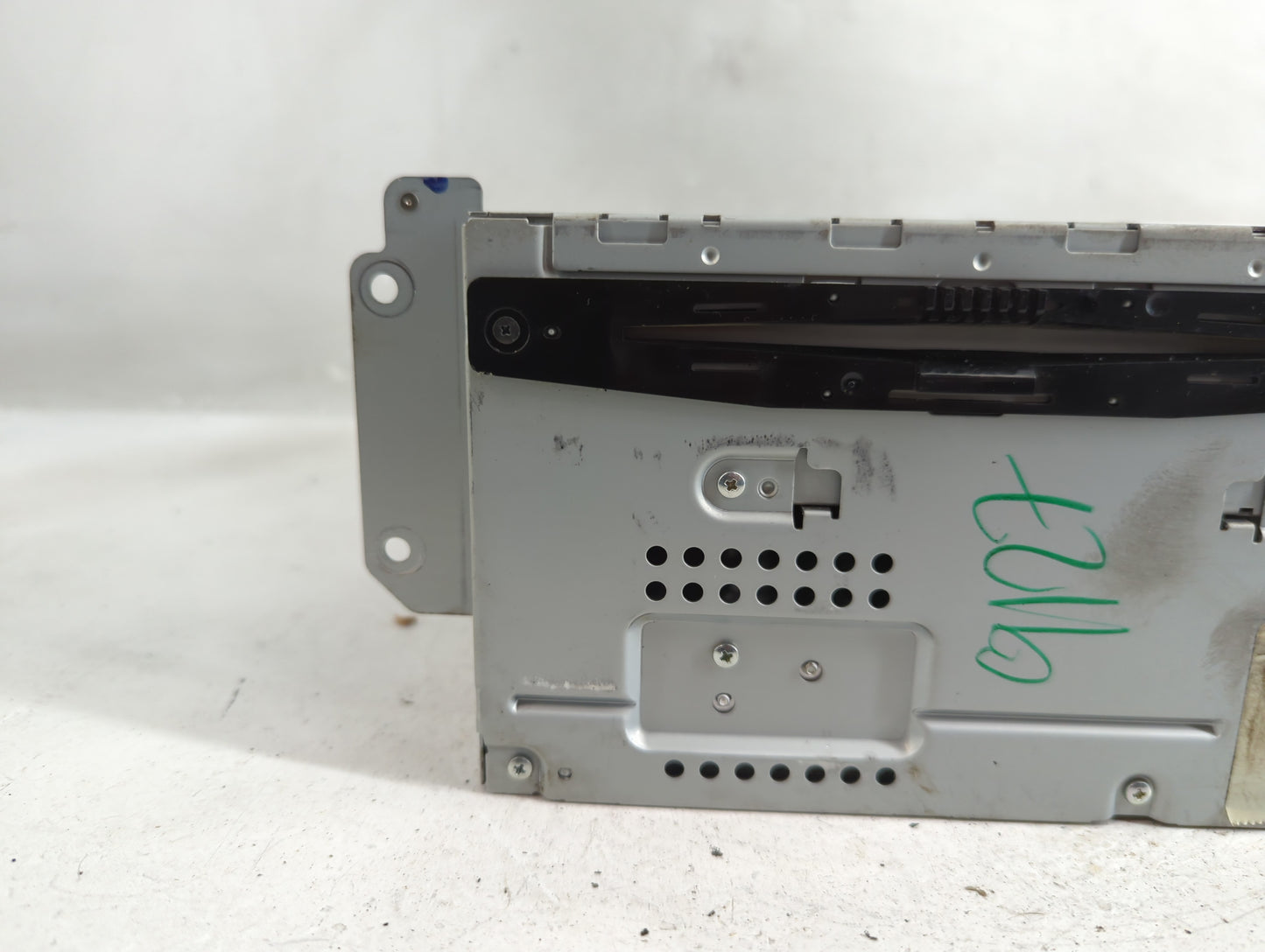2010 Mercury Milan Radio AM FM Cd Player Receiver Replacement P/N:9E5T-19C159-AD Fits OEM Used Auto Parts - Oemusedautoparts