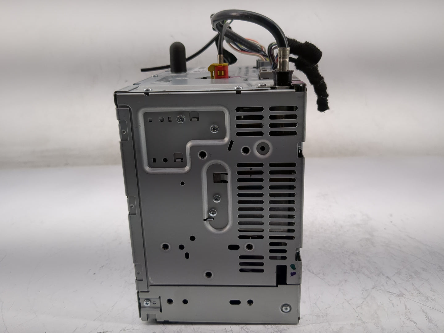 2010 Mercury Milan Radio AM FM Cd Player Receiver Replacement P/N:9E5T-19C159-AC Fits OEM Used Auto Parts - Oemusedautoparts