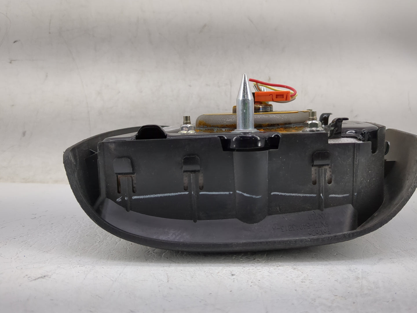 2010-2011 Mercury Milan Air Bag Driver Left Steering Wheel Mounted Fits Fits 2010 2011 OEM Used Auto Parts - Oemusedautopart
