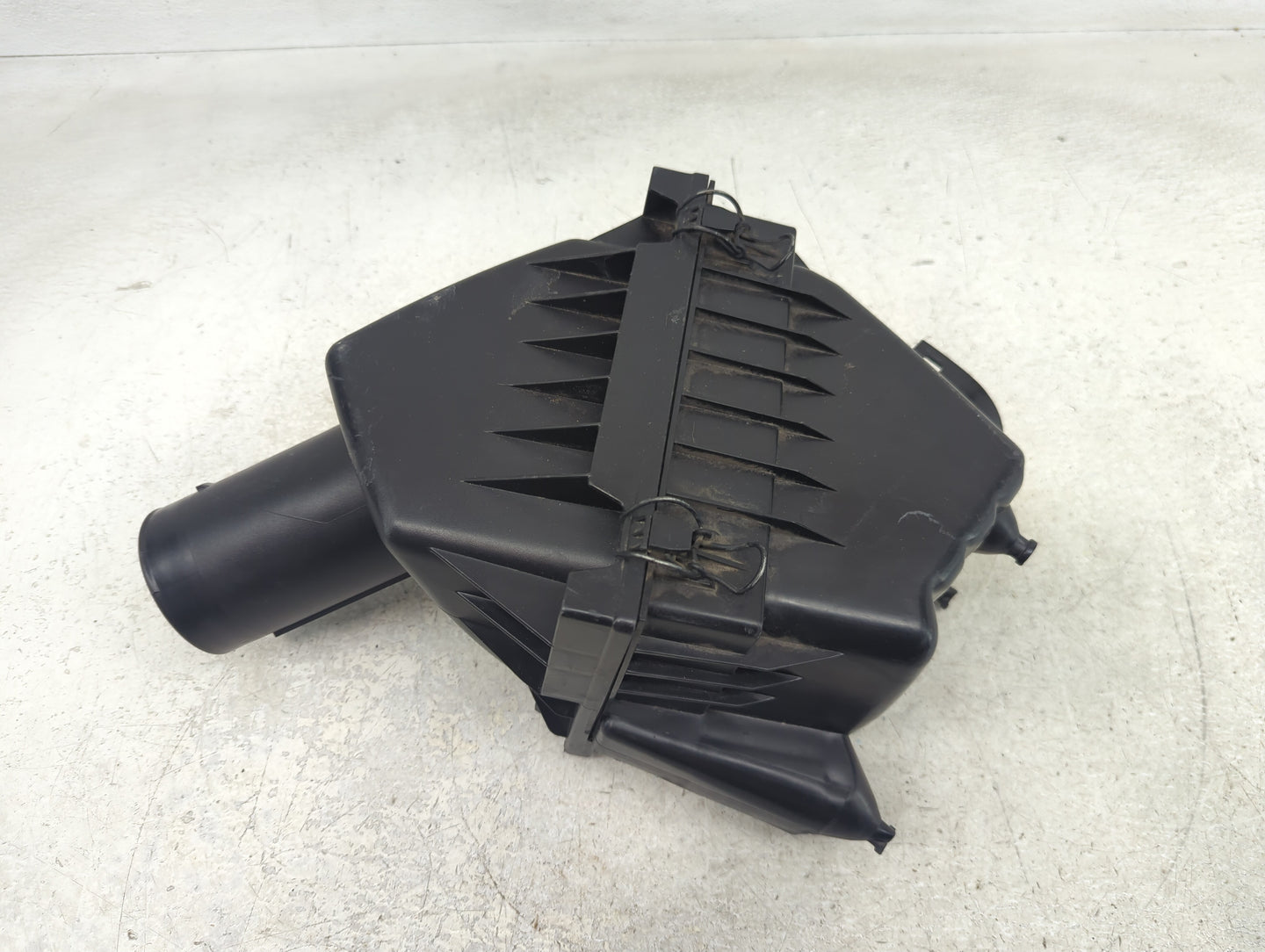 2010-2011 Mercury Milan Air Cleaner Intake-duct Hose Tube - Oemusedautoparts1.com