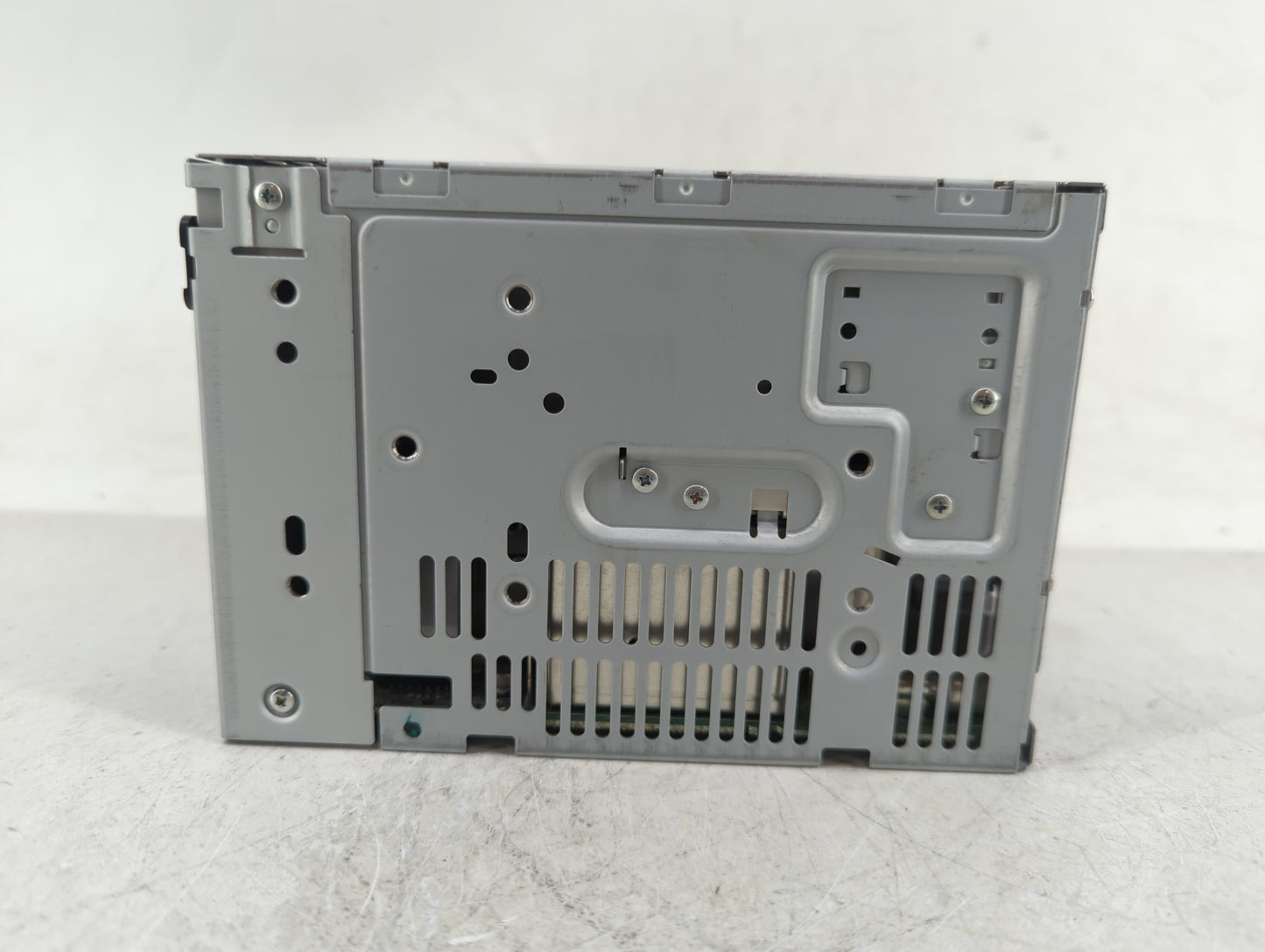 2010 Mercury Milan Radio AM FM Cd Player Receiver Replacement P/N:9E5T-19C159-AC Fits OEM Used Auto Parts - Oemusedautoparts