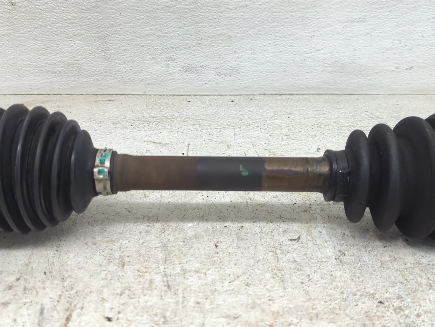 2010-2011 Mercury Milan Axle Shaft Front Driver Cv C/v - Oemusedautoparts1.com